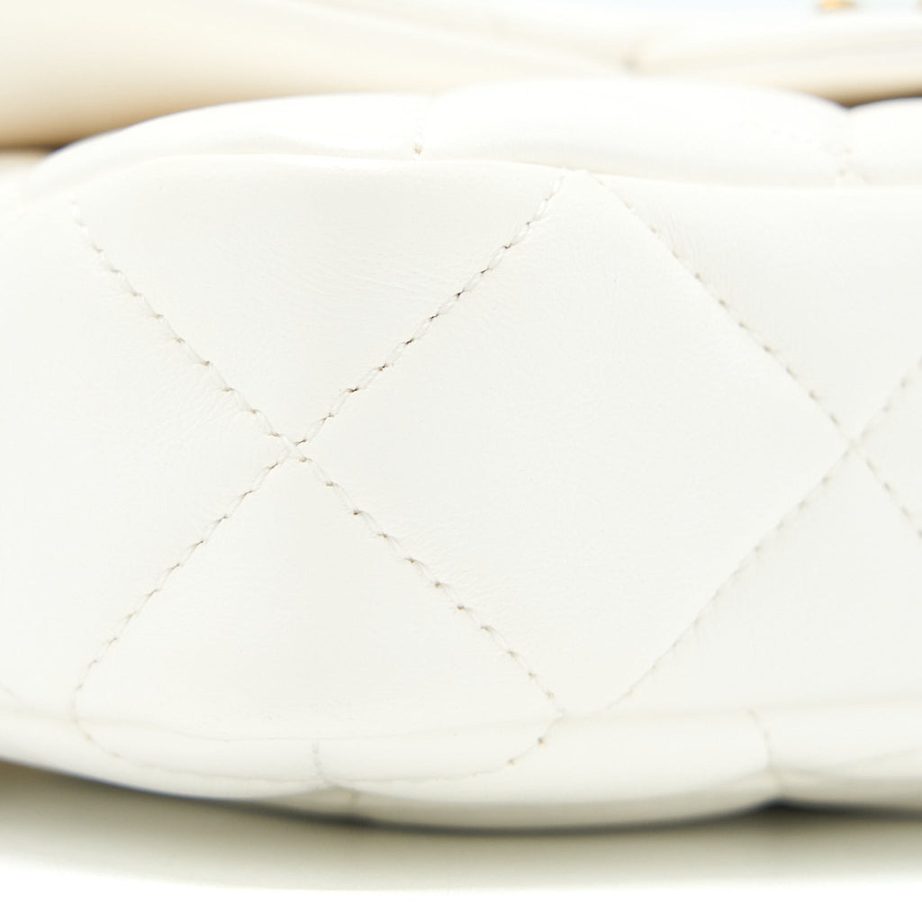 chanel-22s-giant-chain-falp-shoulder-bag-lambskin-white-ghw-microchip