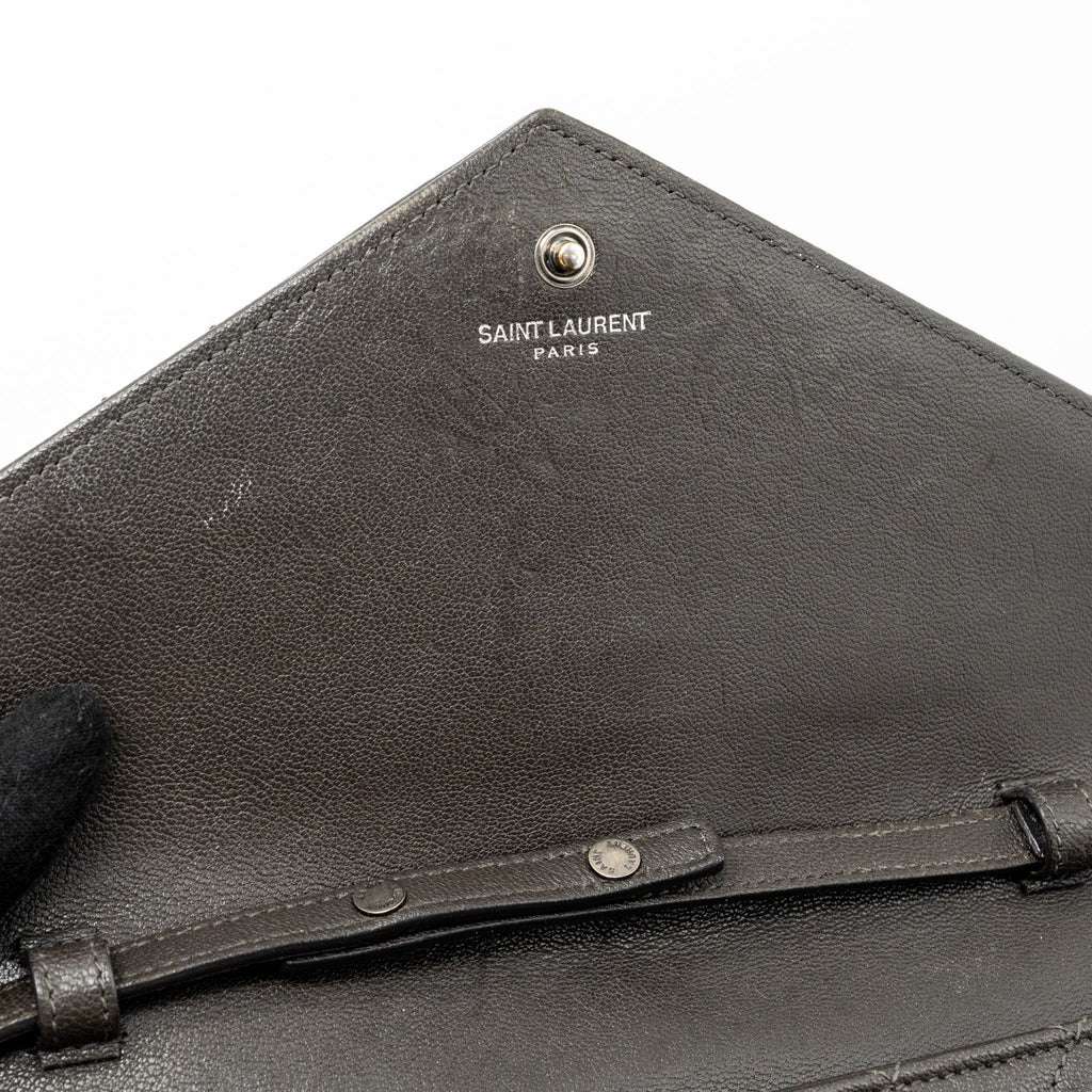 saint-laurent-ysl-envelop-chain-bag-calfskin-dark-grey-shw