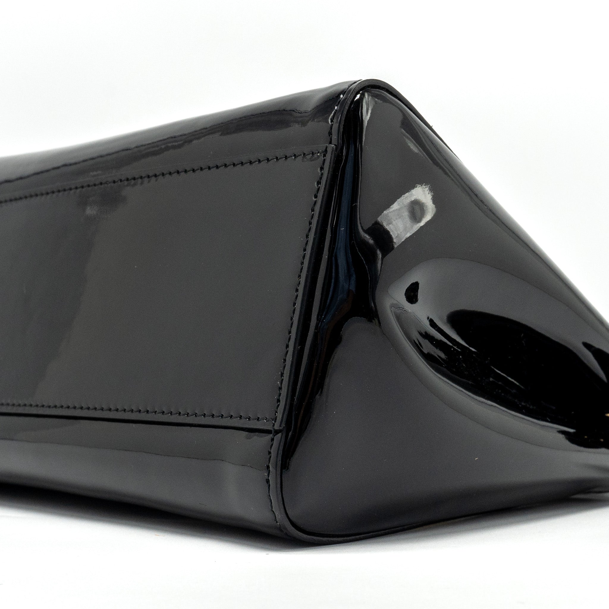 fendi-mini-peekaboo-patent-black-ghw