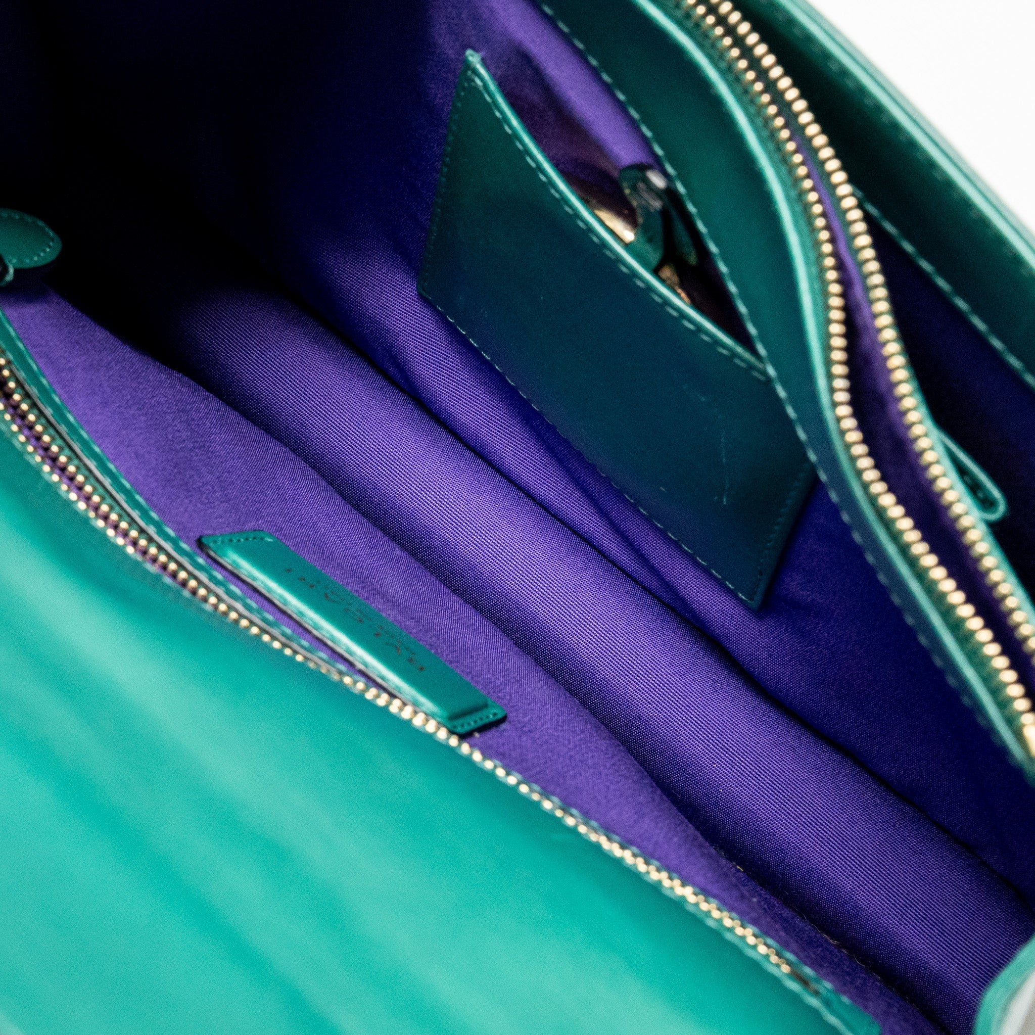 bvlgari-serpenti-forever-flap-bag-calfskin-green-lghw