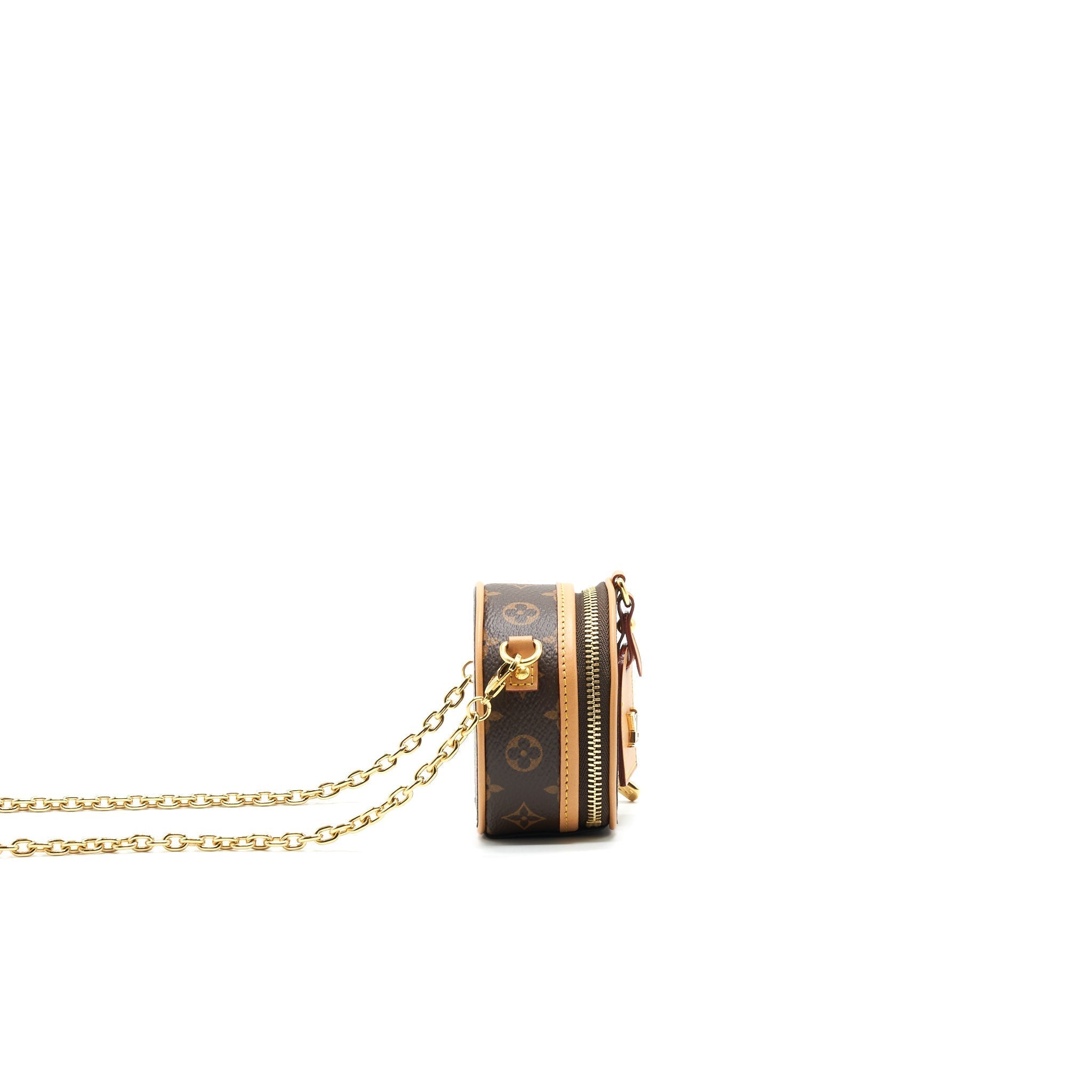 louis-vuitton-boite-chapeau-necklace-monogram-canvas