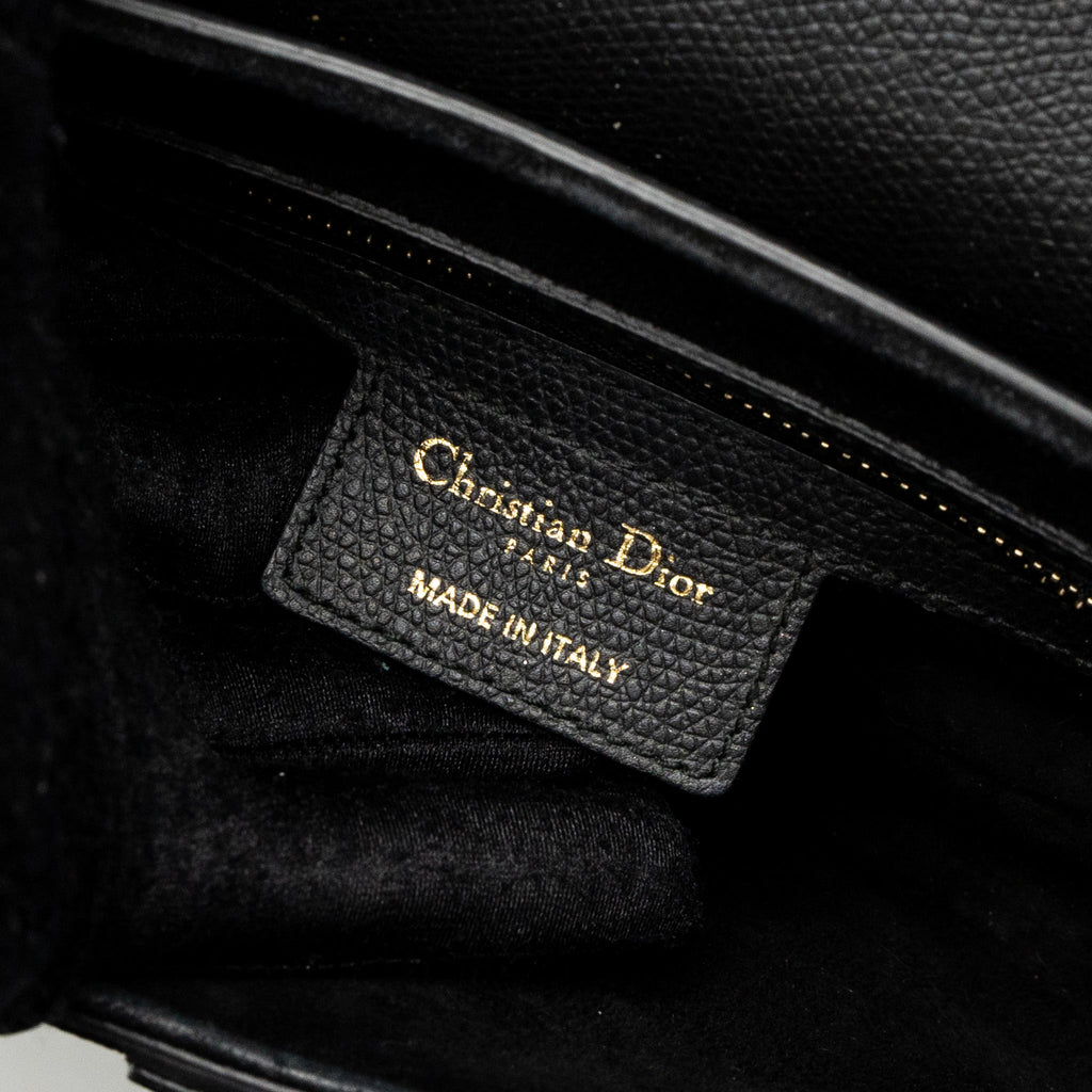 dior-medium-saddle-bag-grained-calfskin-black-gwh