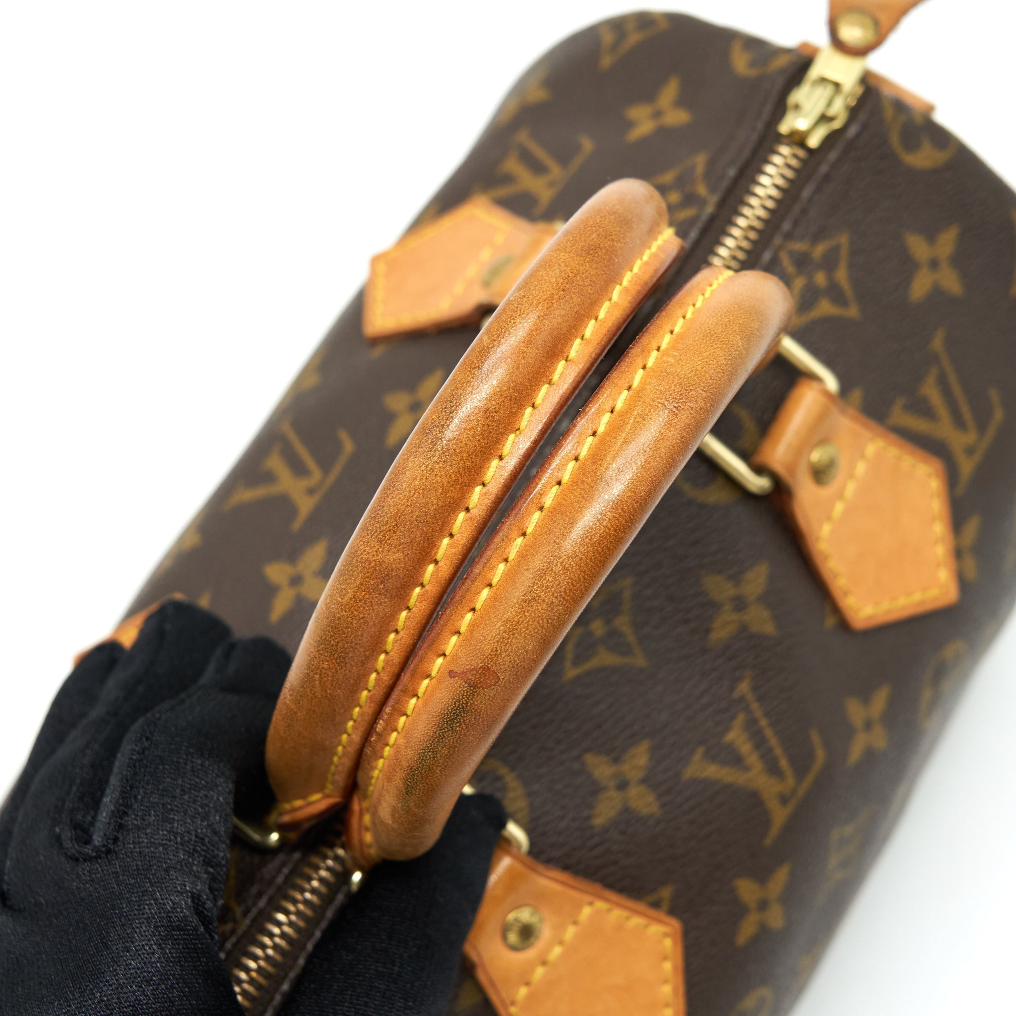louis-vuitton-speedy-25-monogram-canvas-ghw