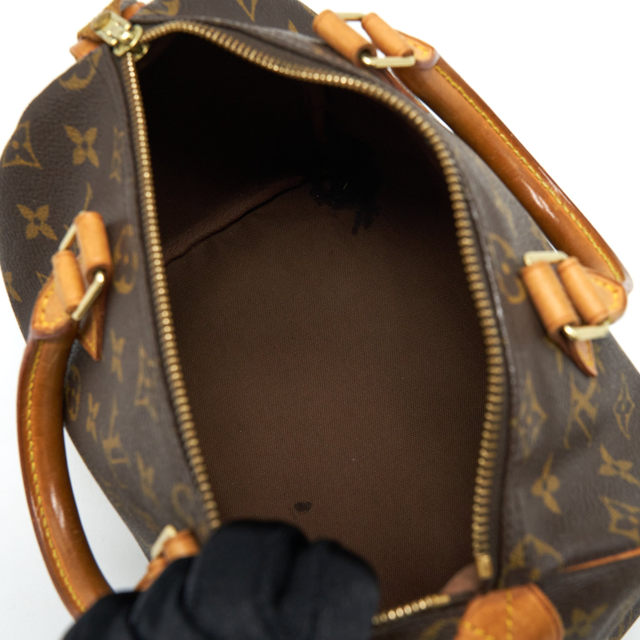 louis-vuitton-speedy-25-monogram-canvas-ghw