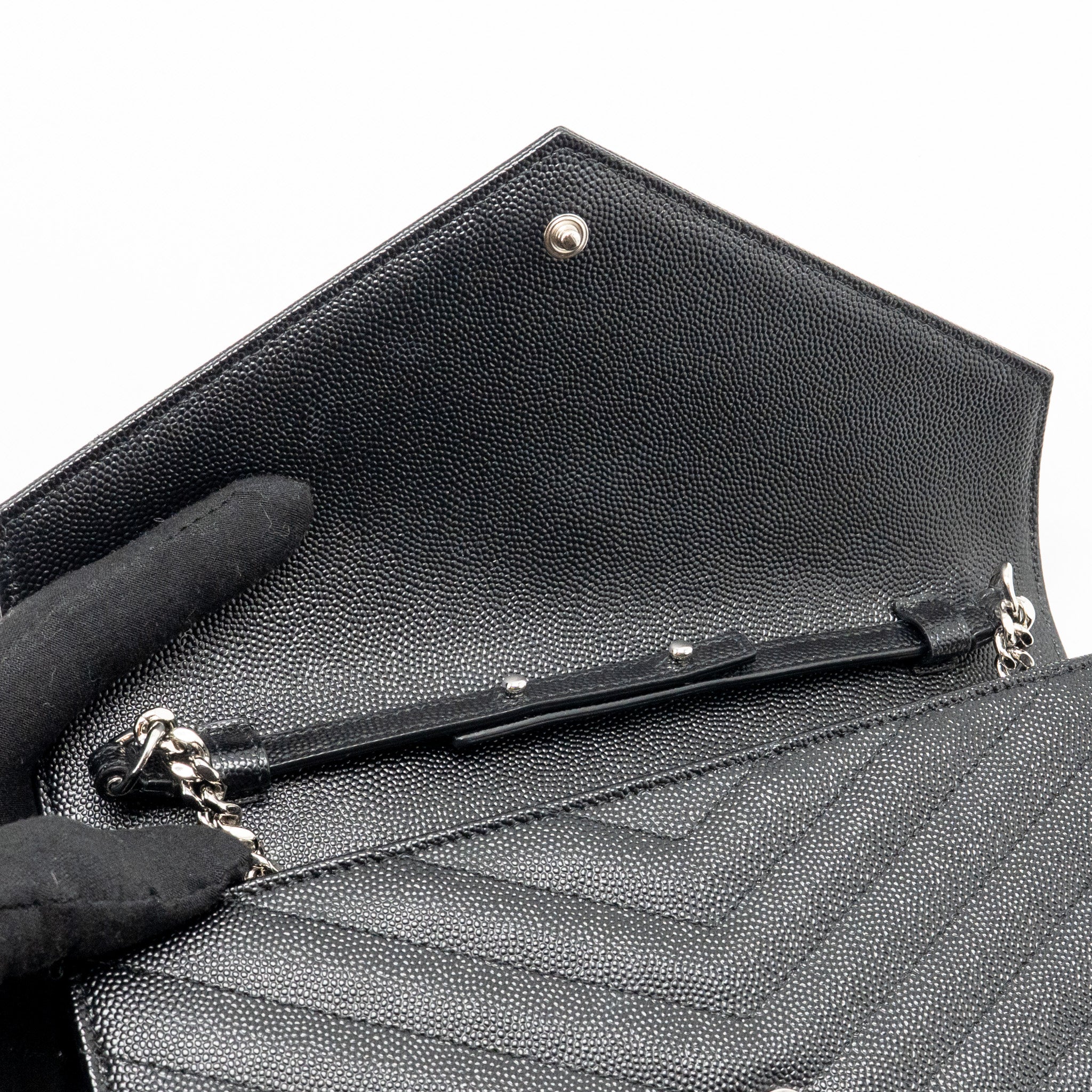 saint-laurent-ysl-envelope-chain-wallet-calfskin-black-shw-copy