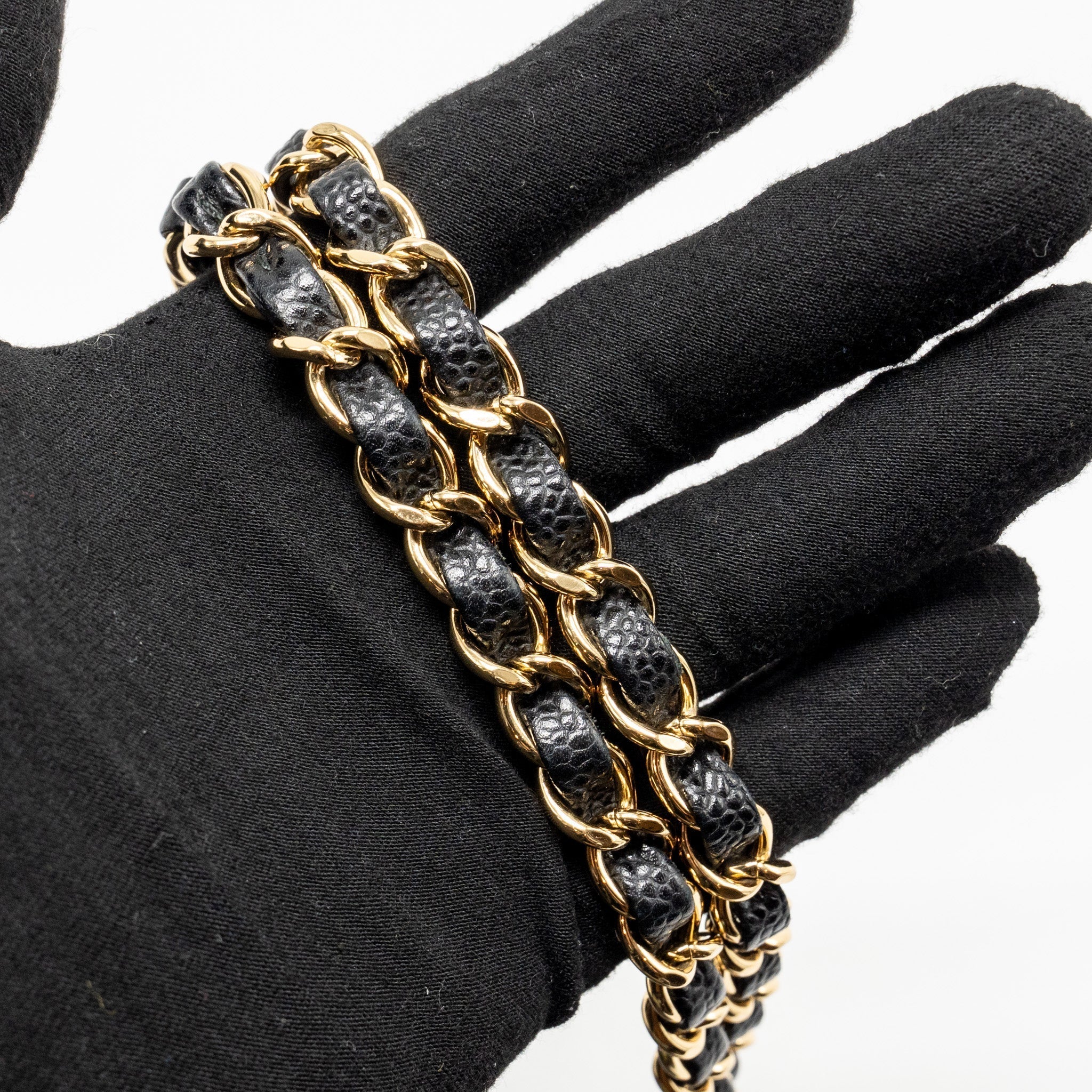 chanel-medium-classic-double-flap-bag-caviar-black-ghw-copy-2
