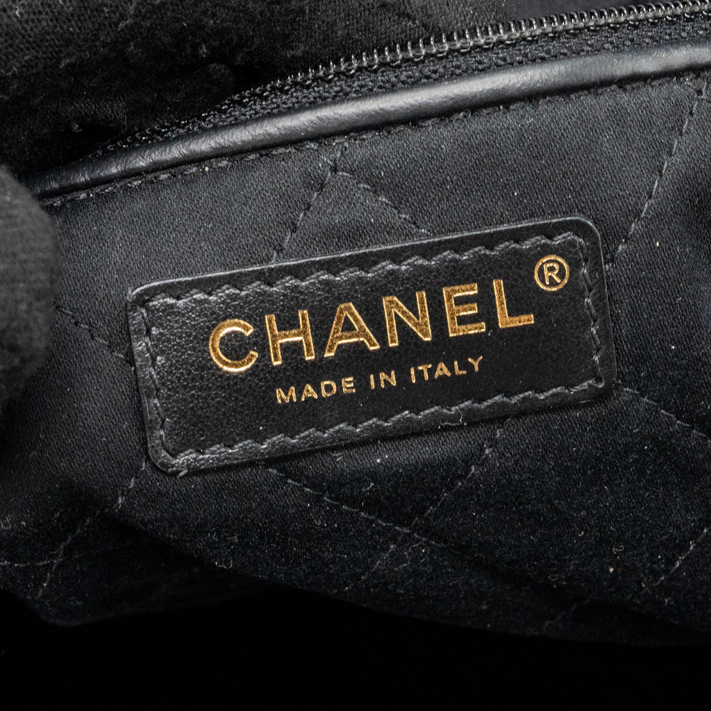 chanel-medium-22-bag-calfskin-leather-black-ghw-microchip-copy