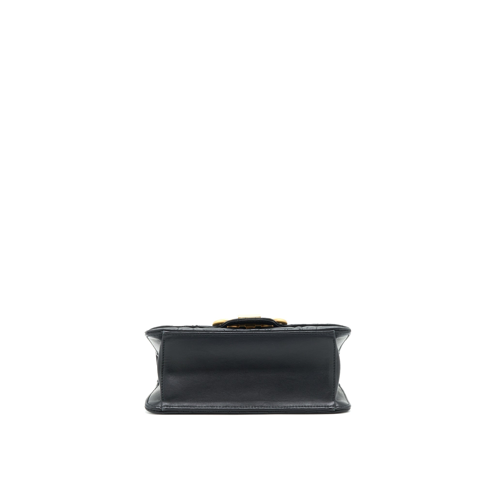 ferragamo-quilted-gancini-flap-bag-calfskin-black-ghw
