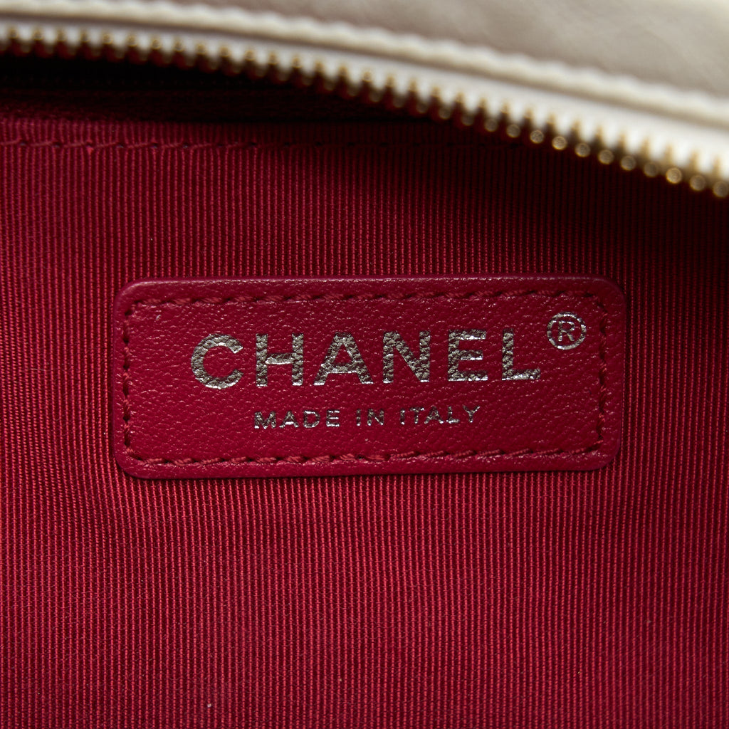 chanel-large-gabrielle-hobo-bag-white-black-multicolour-hardware