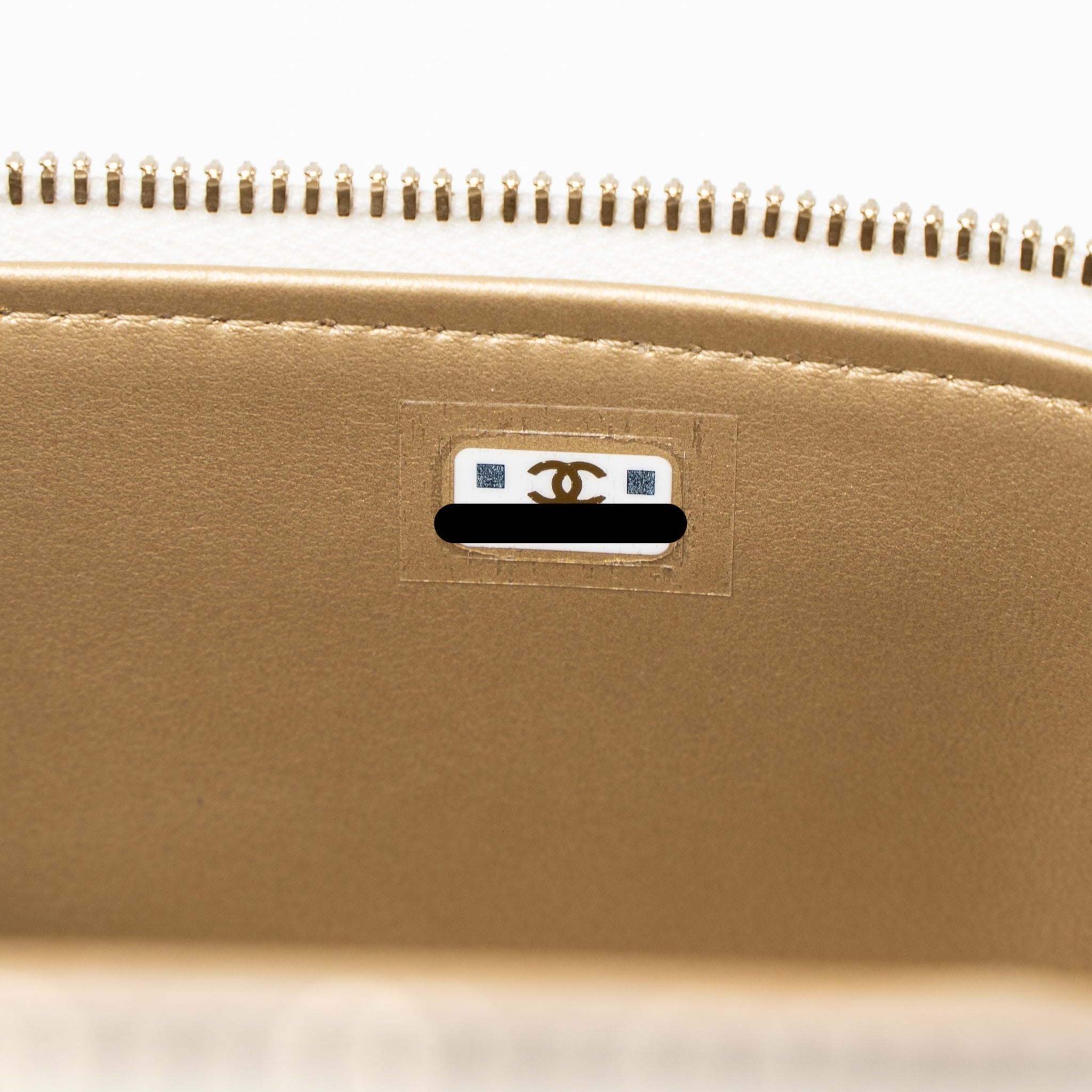 chanel-pearl-crush-long-vanity-with-chain-lambskin-white-ghw-microchip