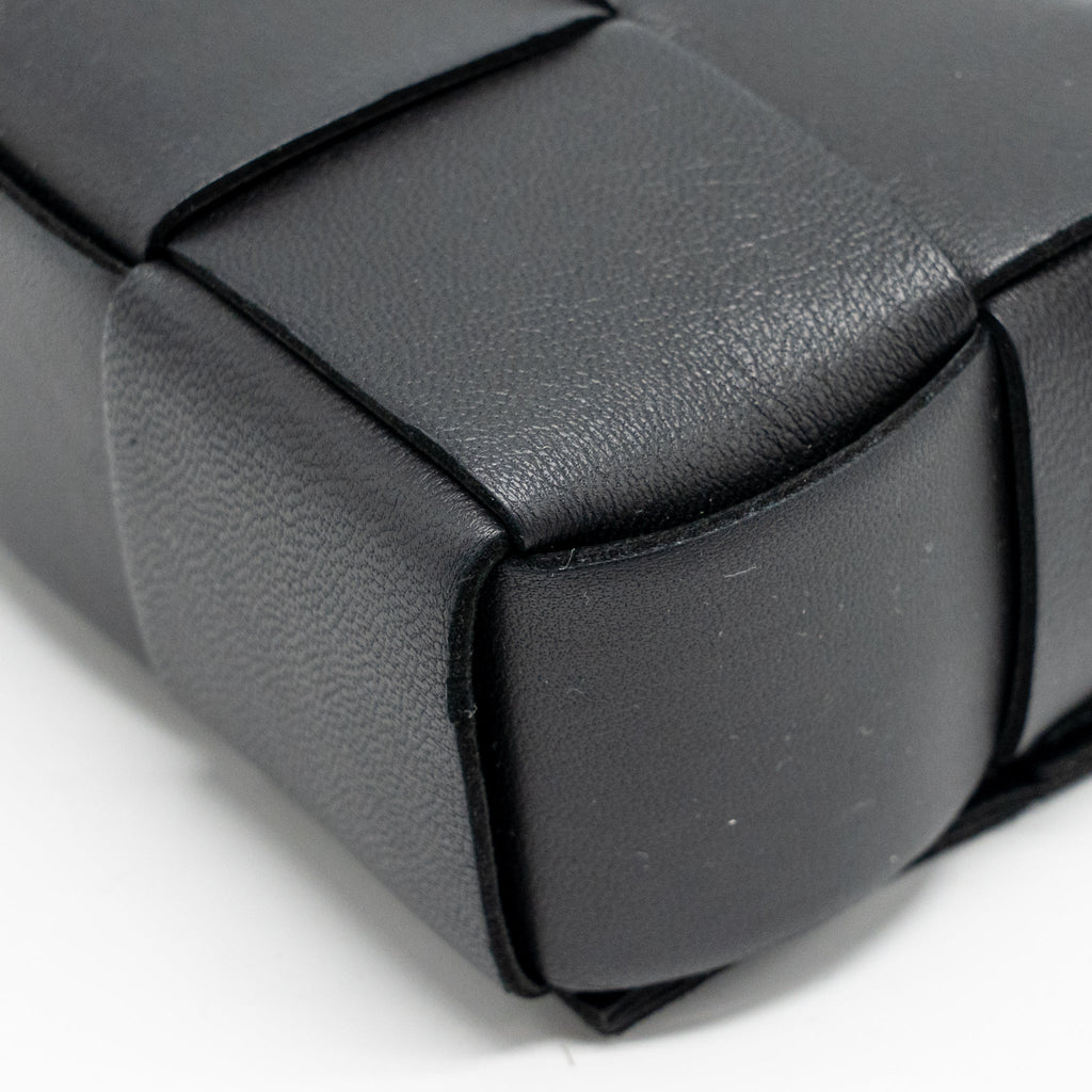 bottega-veneta-intreccio-cassette-mini-bag-lambskin-black-ghw