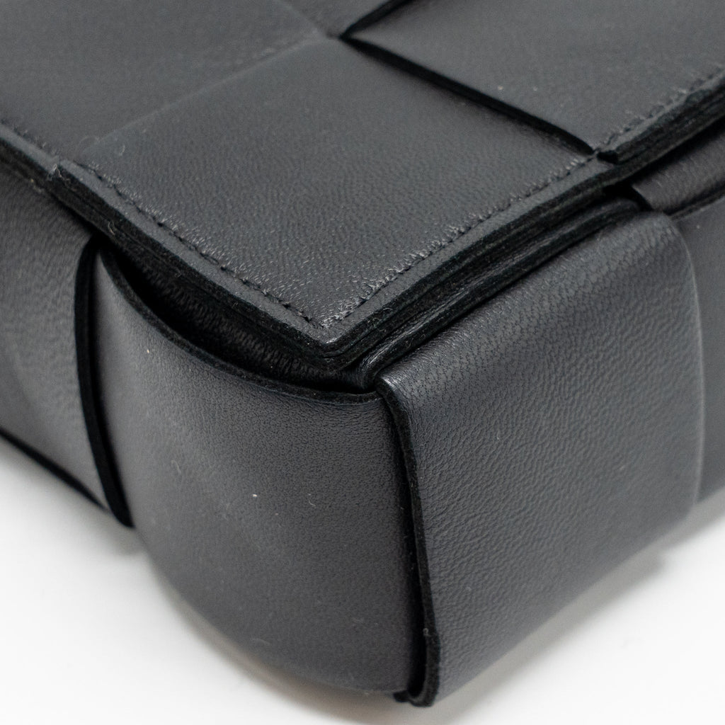 bottega-veneta-intreccio-cassette-mini-bag-lambskin-black-ghw
