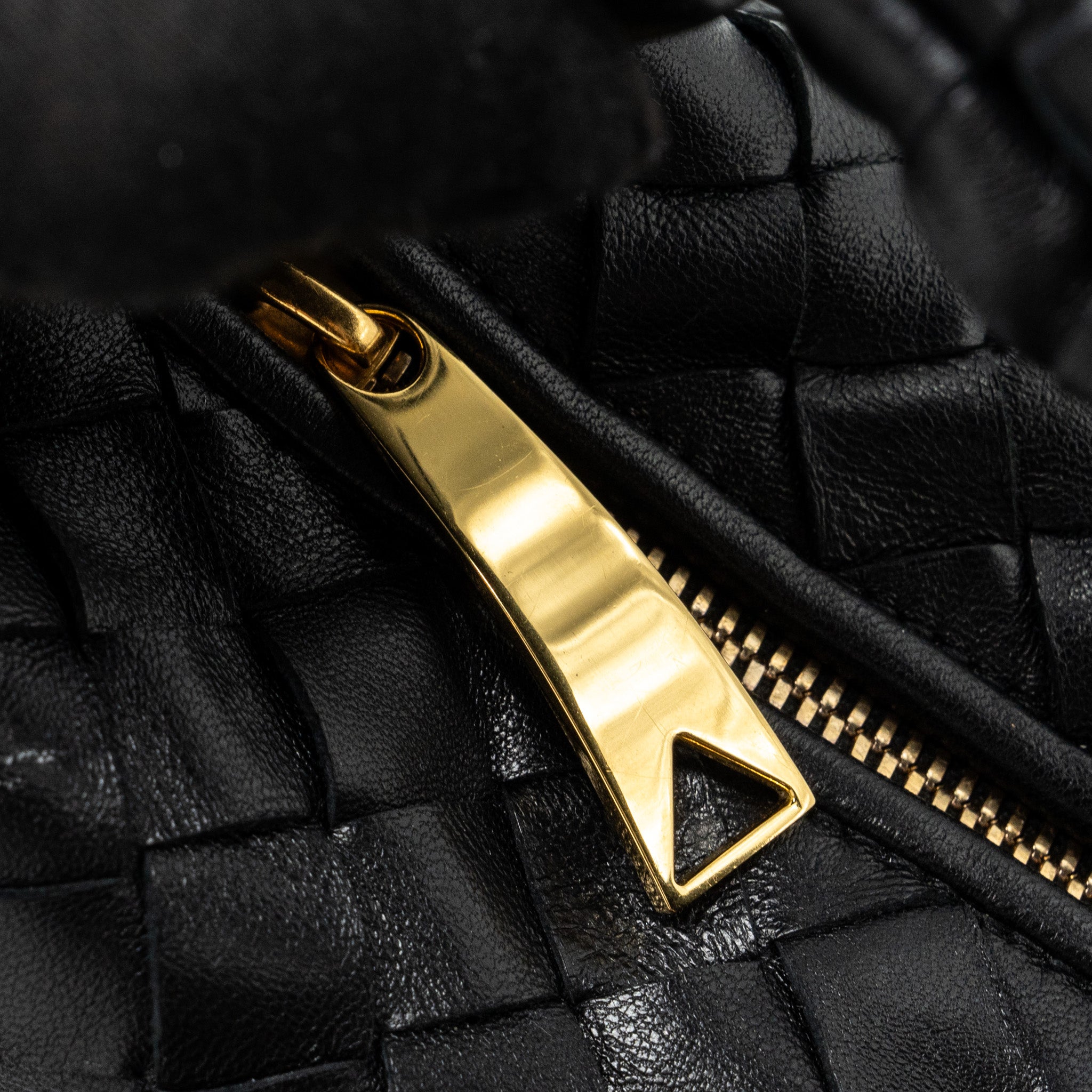 bottega-veneta-mini-jodie-chain-bag-lambskin-black-ghw