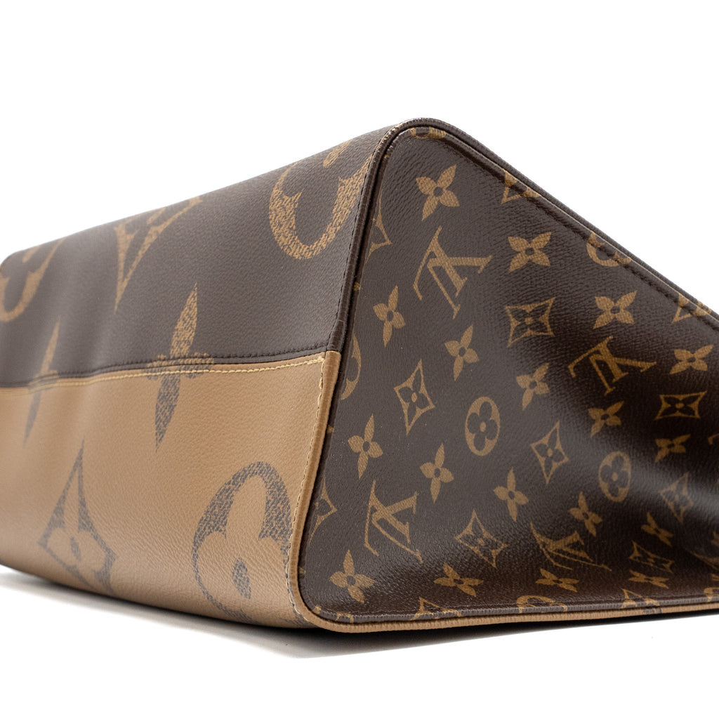 louis-vuitton-onthego-mm-monogram-canvas-ghw-4