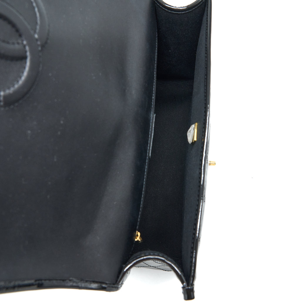 chanel-22k-large-backpack-patent-black-brushed-ghw-microchip