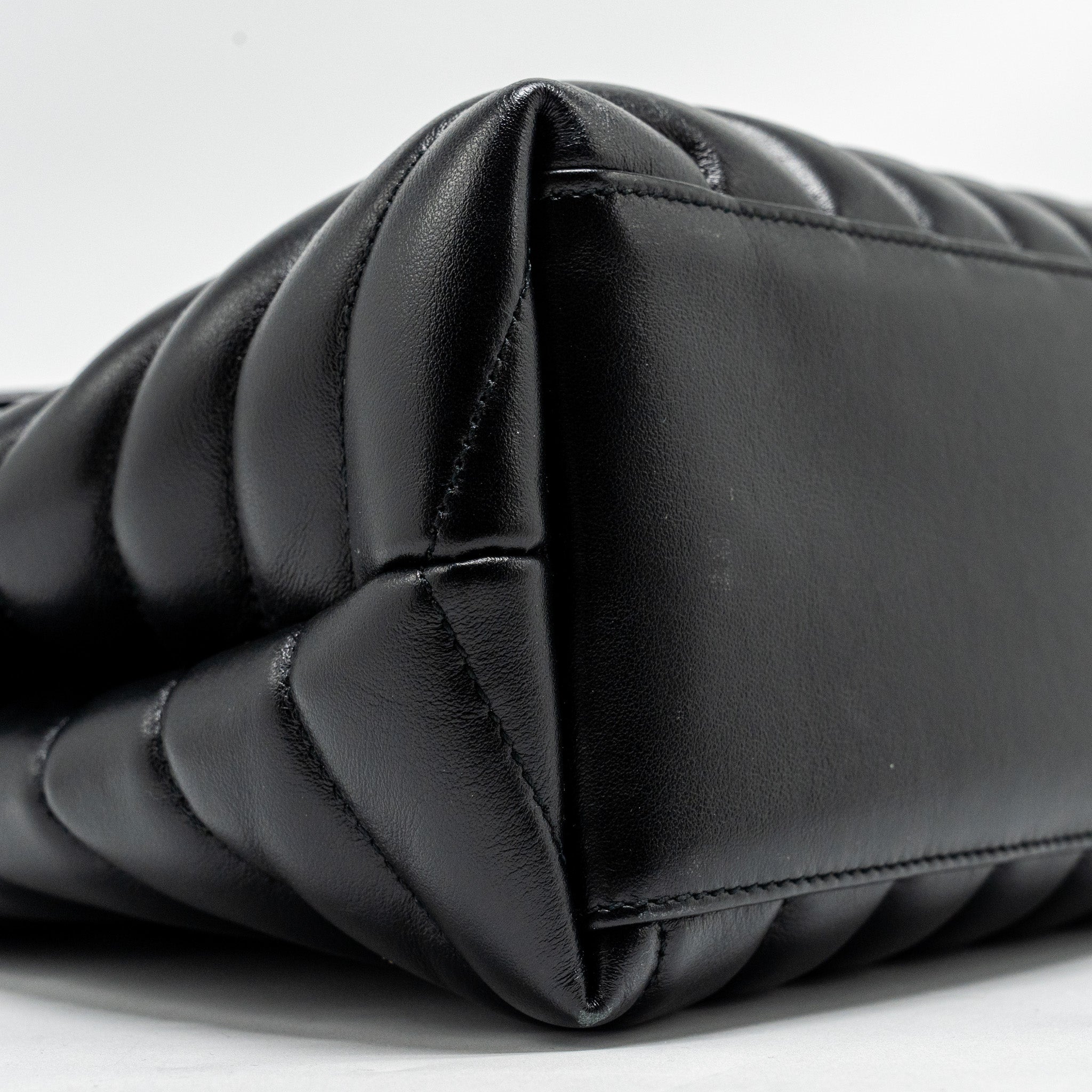 saint-laurent-ysl-medium-lou-lou-bag-calfskin-black-ruthenium-hardware
