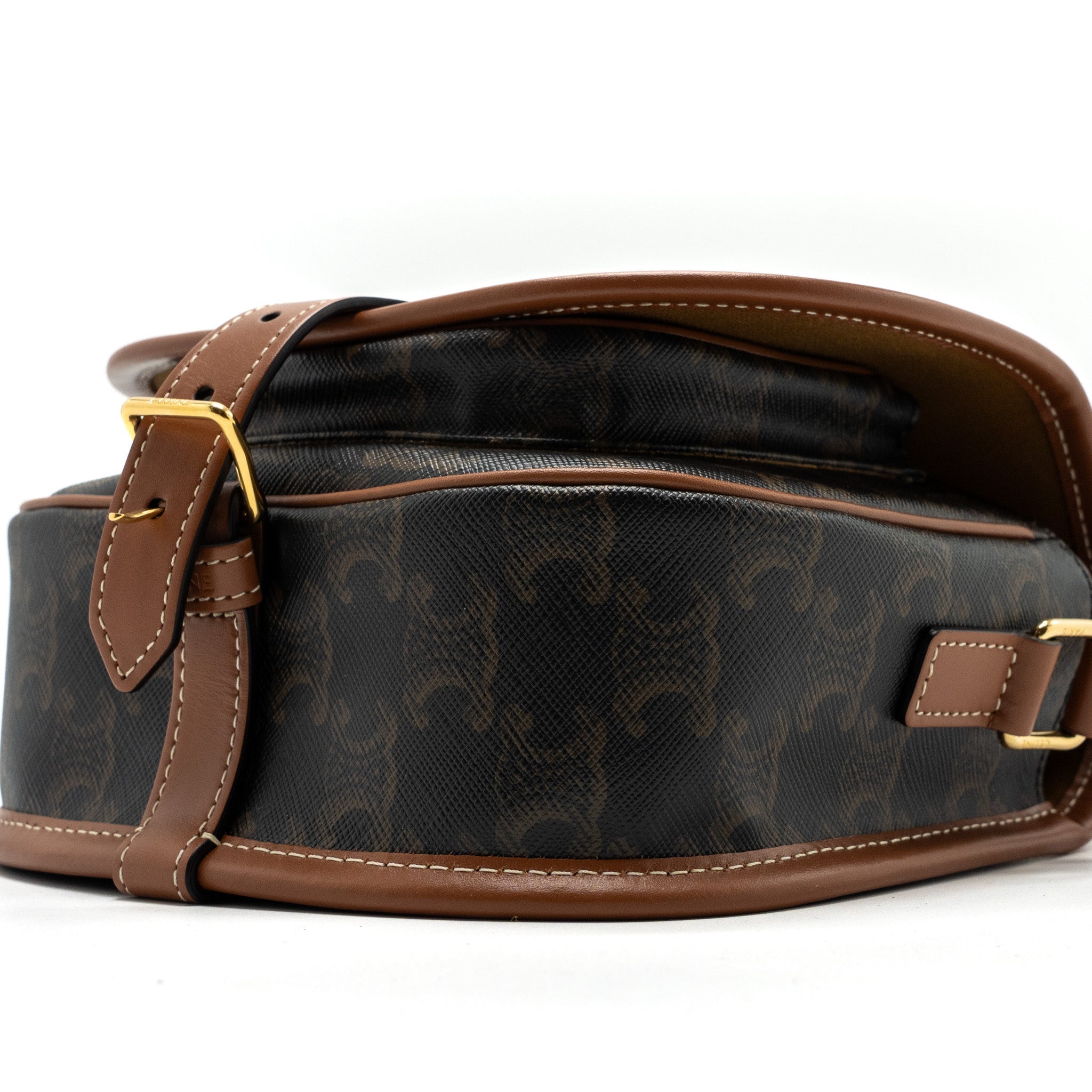 celine-medium-folco-bag-triomphe-canvas-and-calfskin-tan-ghw