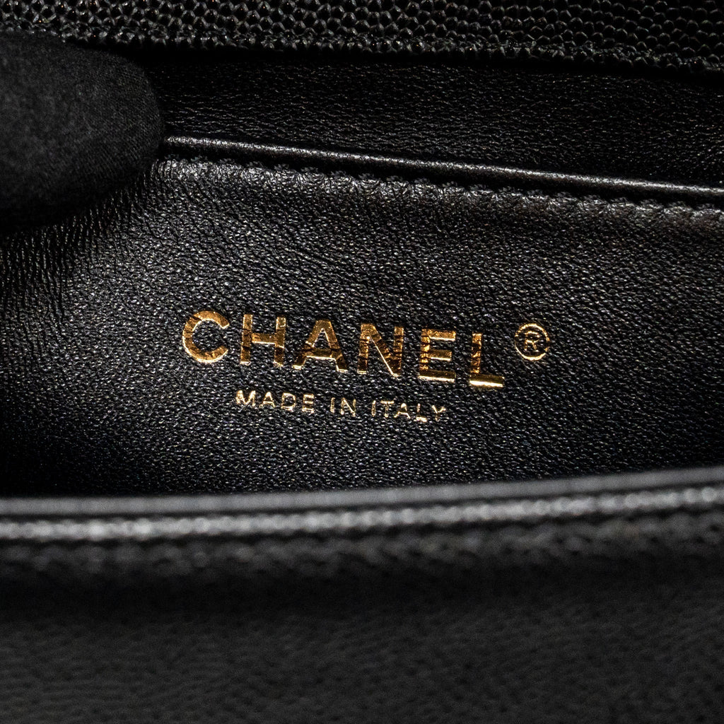 chanel-medium-boy-bag-caviar-black-ghwmicrochip