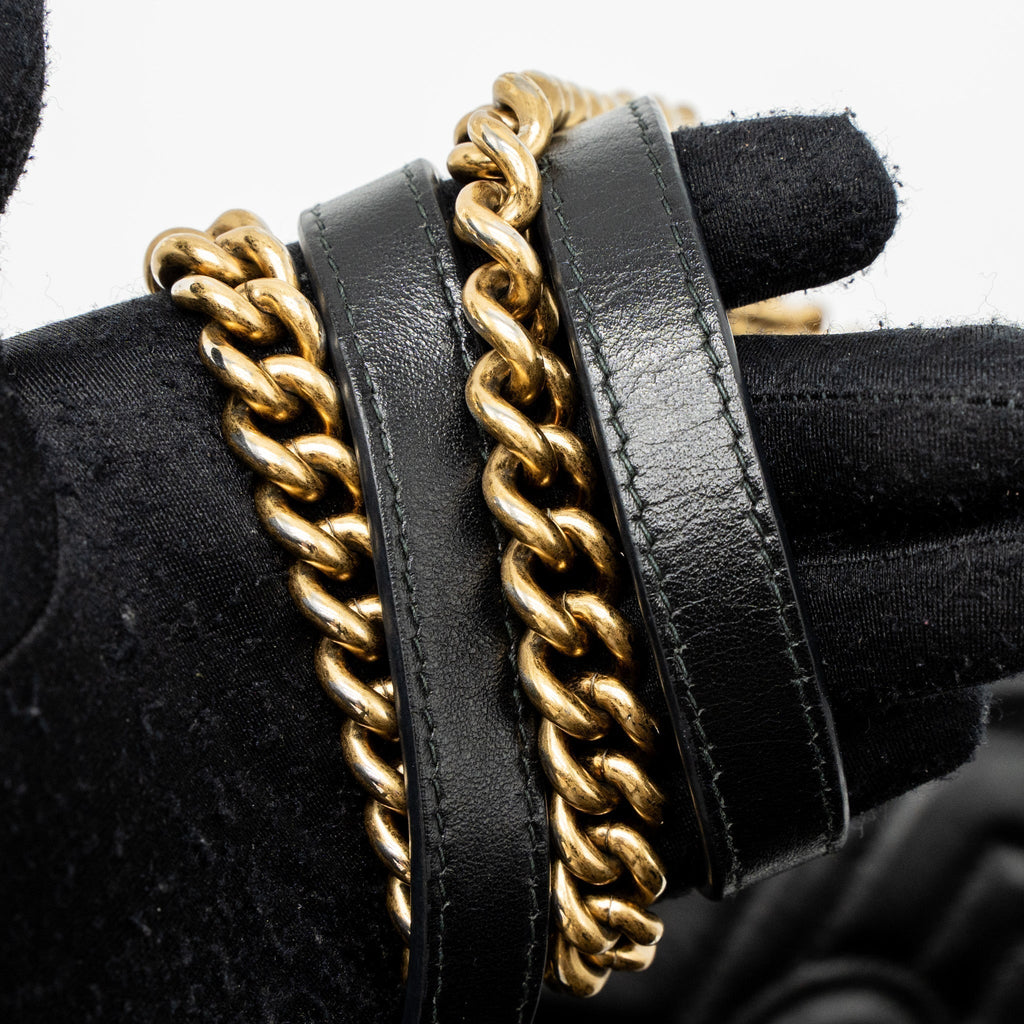 gucci-small-gg-marmont-bag-calfskin-black-ghw