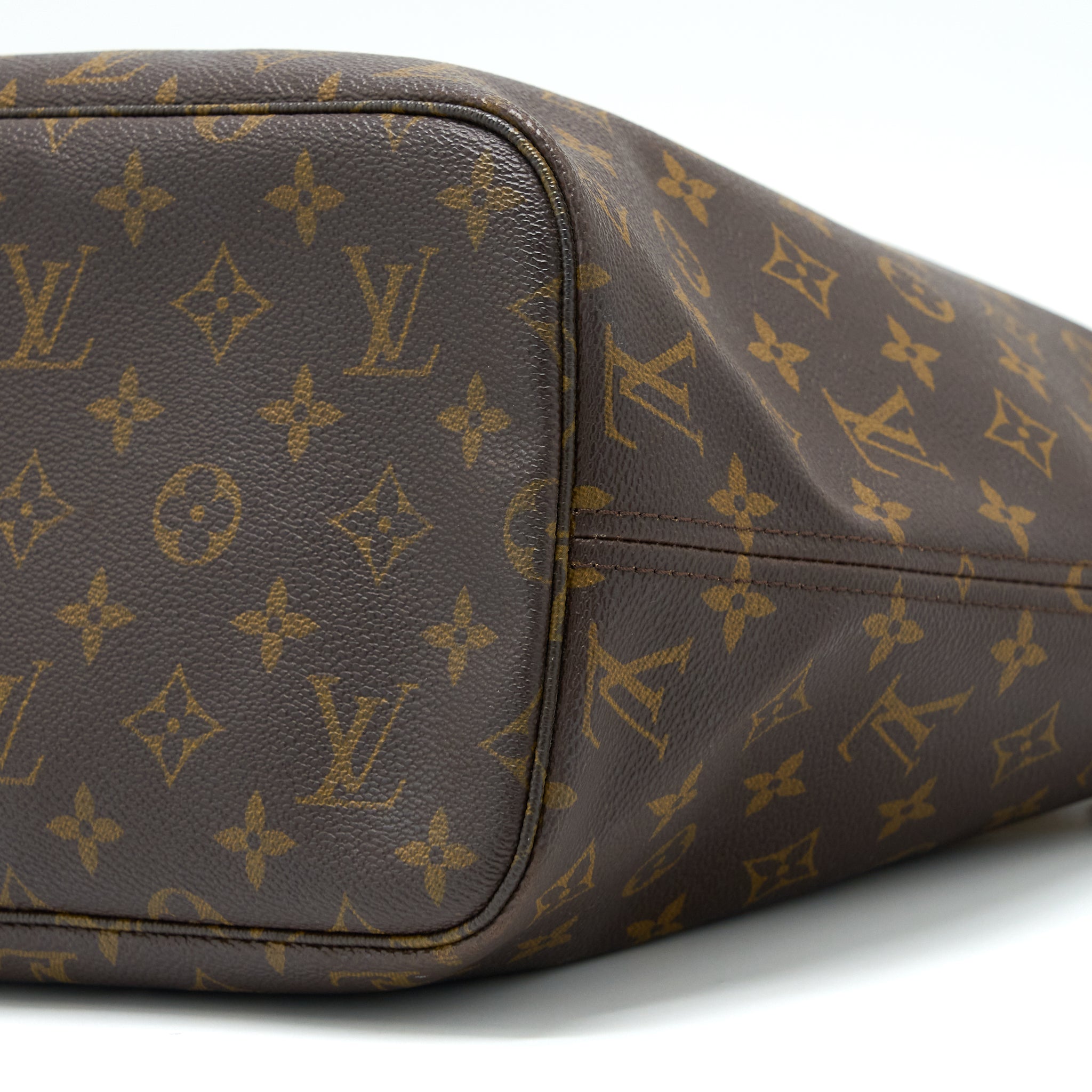 louis-vuitton-neverfull-mm-monogram-canvas-ghw-1