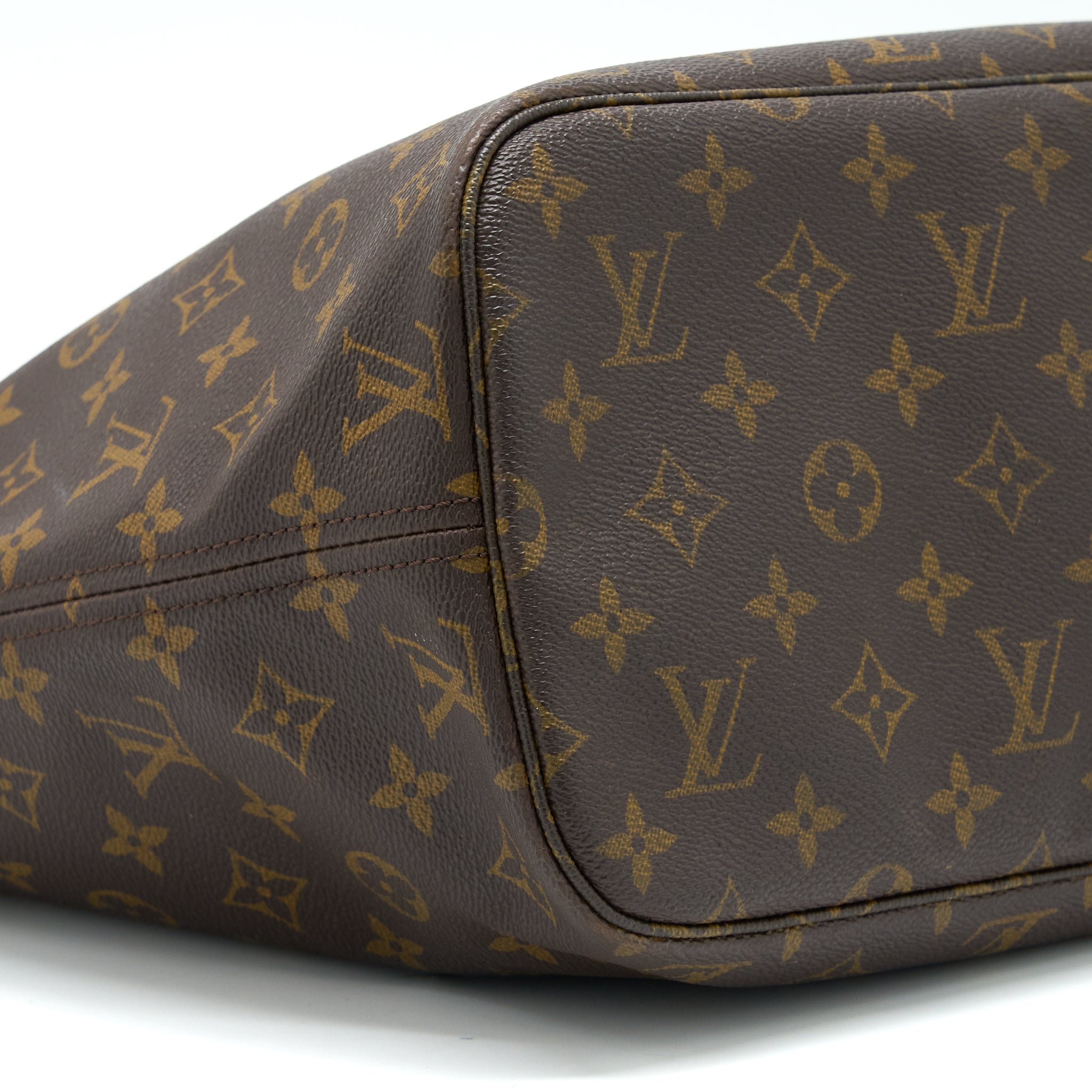 louis-vuitton-neverfull-mm-monogram-canvas-ghw-1