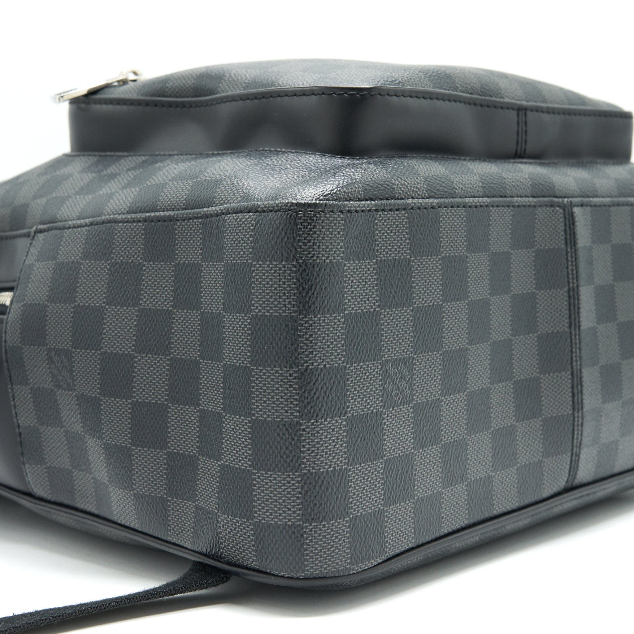 louis-vuitton-josh-backpack-damier-graphite