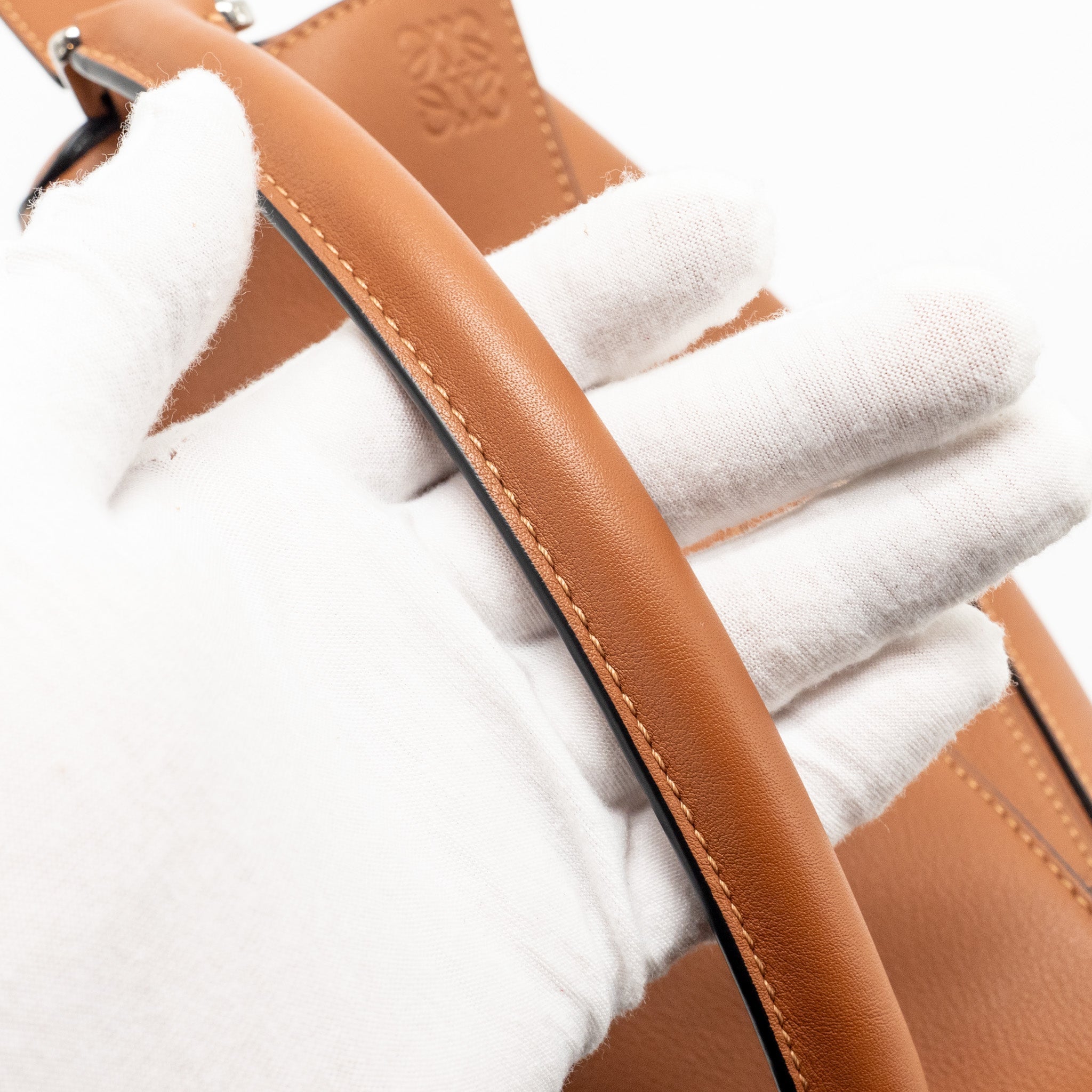 loewe-small-puzzle-bag-calfskin-tan-ghw