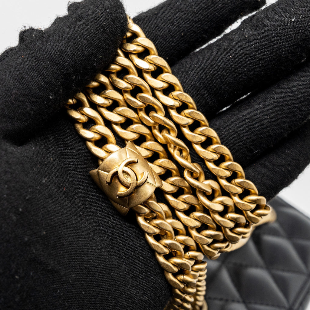chanel-22k-gold-pillar-long-vanity-with-adjustable-chain-lambskin-black-ghw-microchip