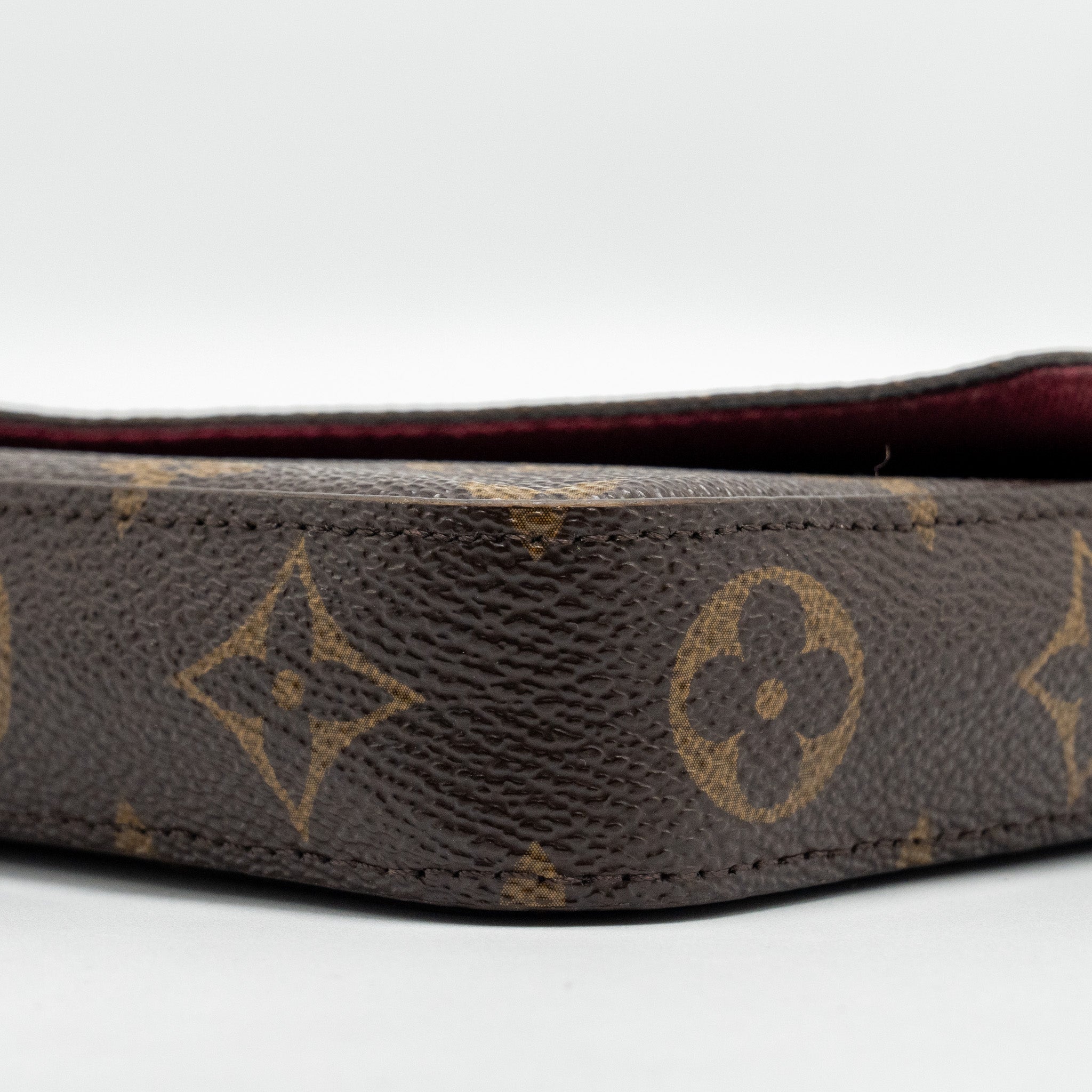 louis-vuitton-felicie-pochette-monogram-canvas-ghw-17