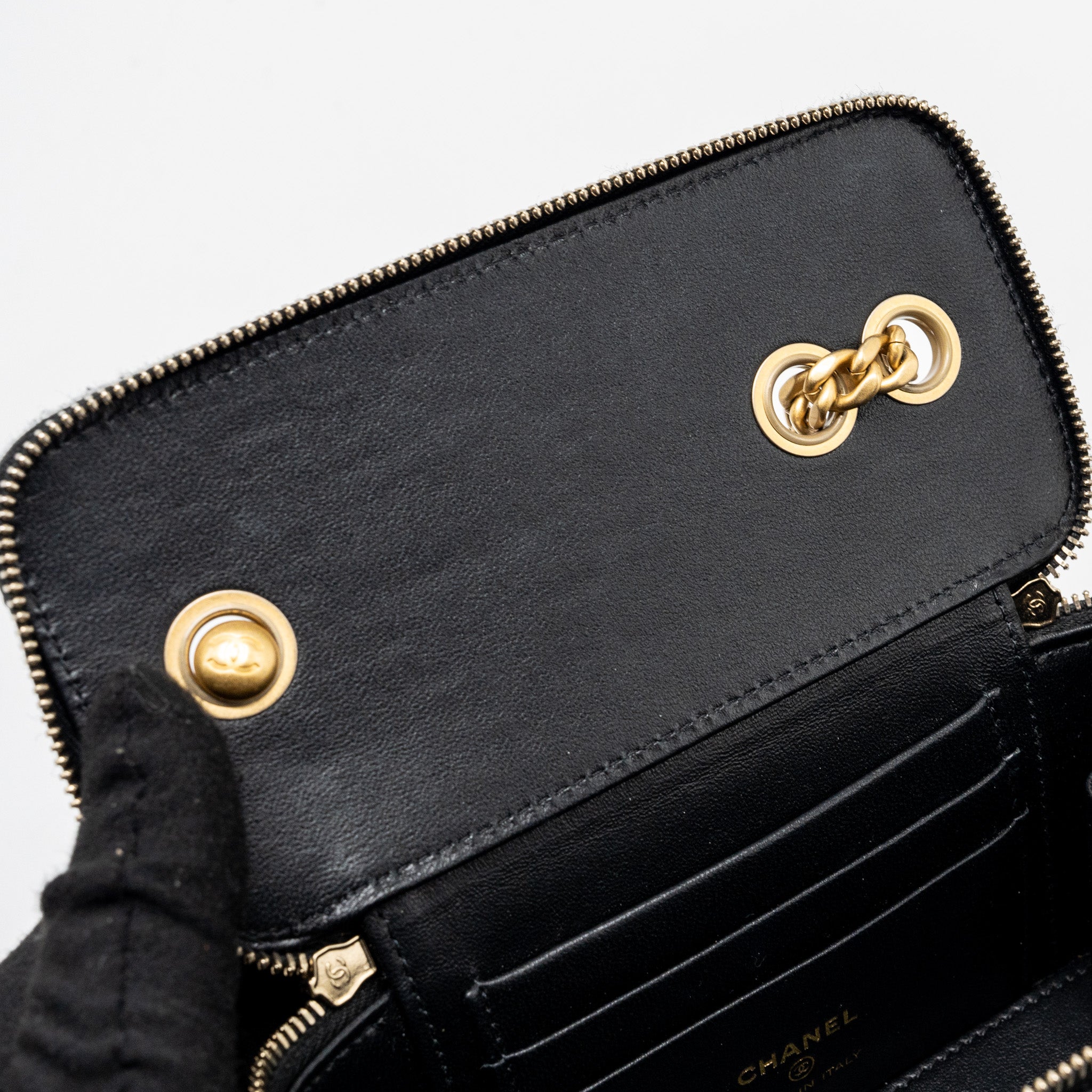 chanel-22k-gold-pillar-long-vanity-with-adjustable-chain-lambskin-black-ghw-microchip