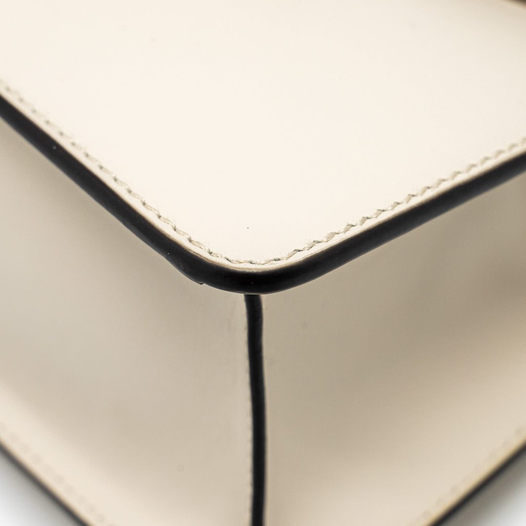 gucci-mini-sylvie-top-handle-bag-calfskin-white-ghw