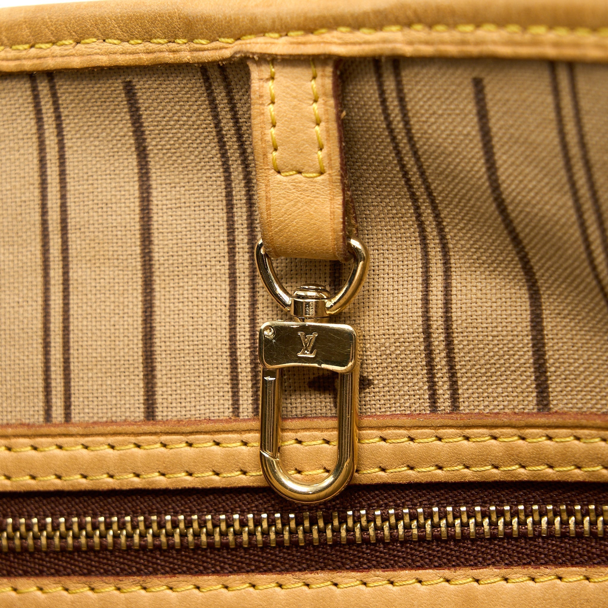louis-vuitton-neverfull-mm-monogram-canvas-ghw-1