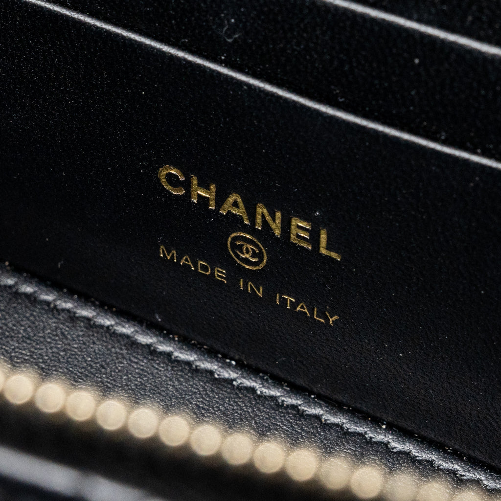 chanel-22k-gold-pillar-long-vanity-with-adjustable-chain-lambskin-black-ghw-microchip