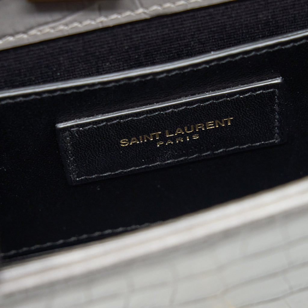 saint-laurent-ysl-kate-tassel-croc-embossed-calfskin-grey-ghw