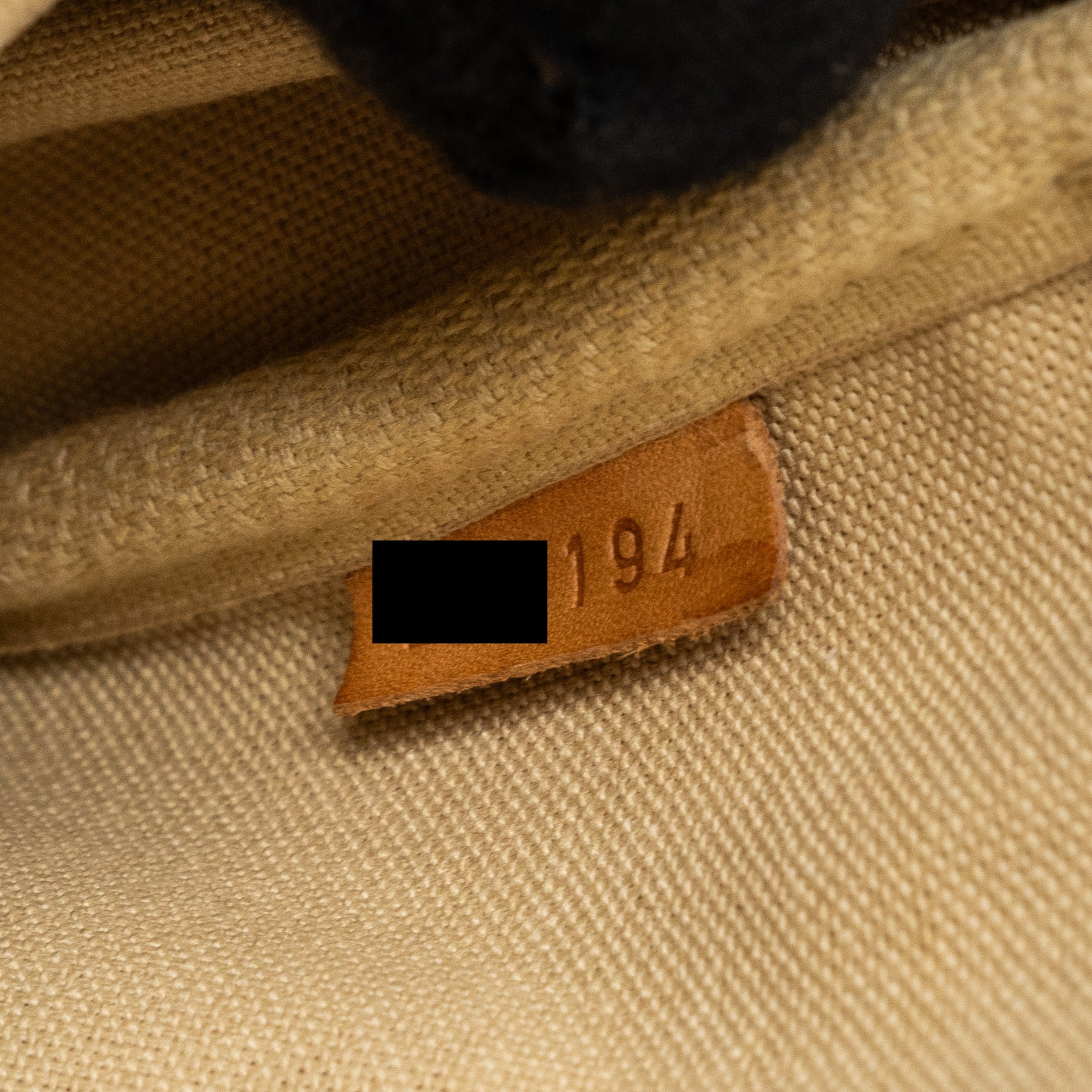 louis-vuitton-favourite-pm-azur-canvas-ghw