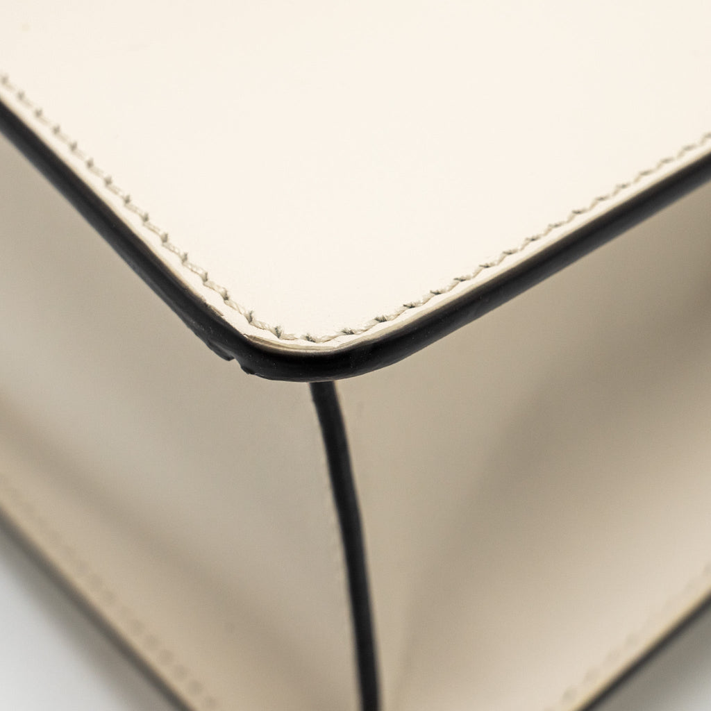 gucci-mini-sylvie-top-handle-bag-calfskin-white-ghw