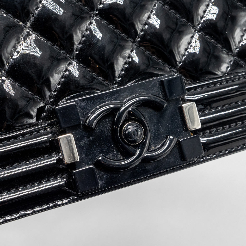 chanel-small-boy-bag-patent-black-with-multicolour-hardware