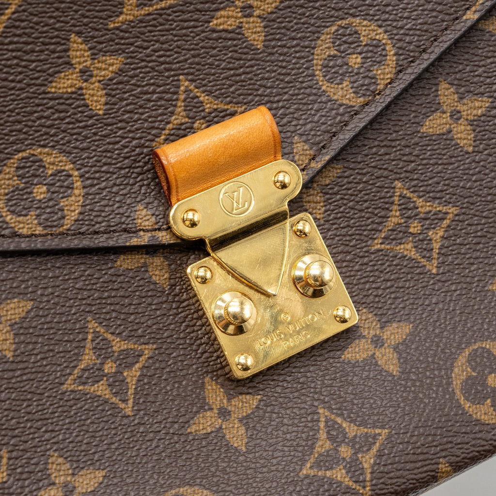 louis-vuitton-pochette-metis-monogram-canvas-with-ghw-1