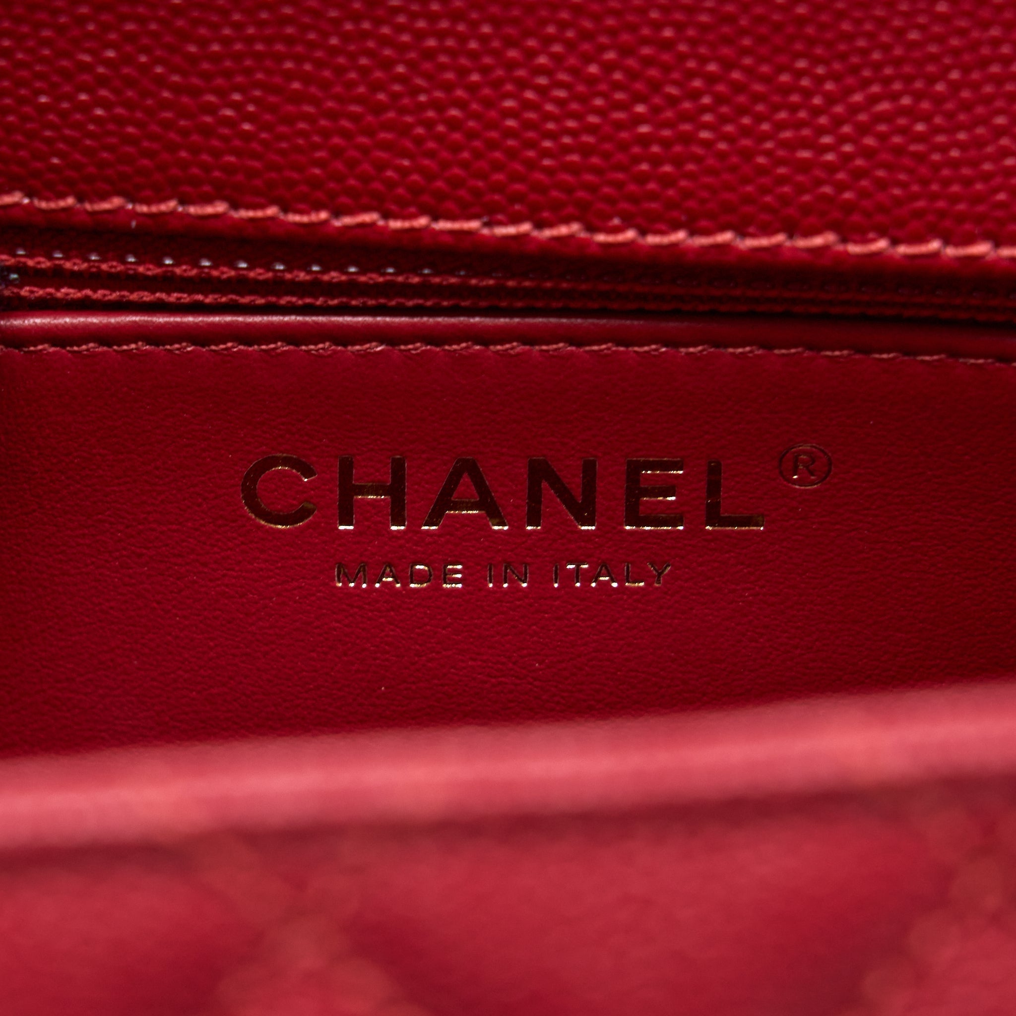 chanel-medium-coco-handle-caviar-red-lghw-microchip