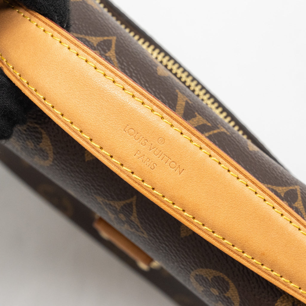 louis-vuitton-pochette-metis-monogram-canvas-with-ghw-1