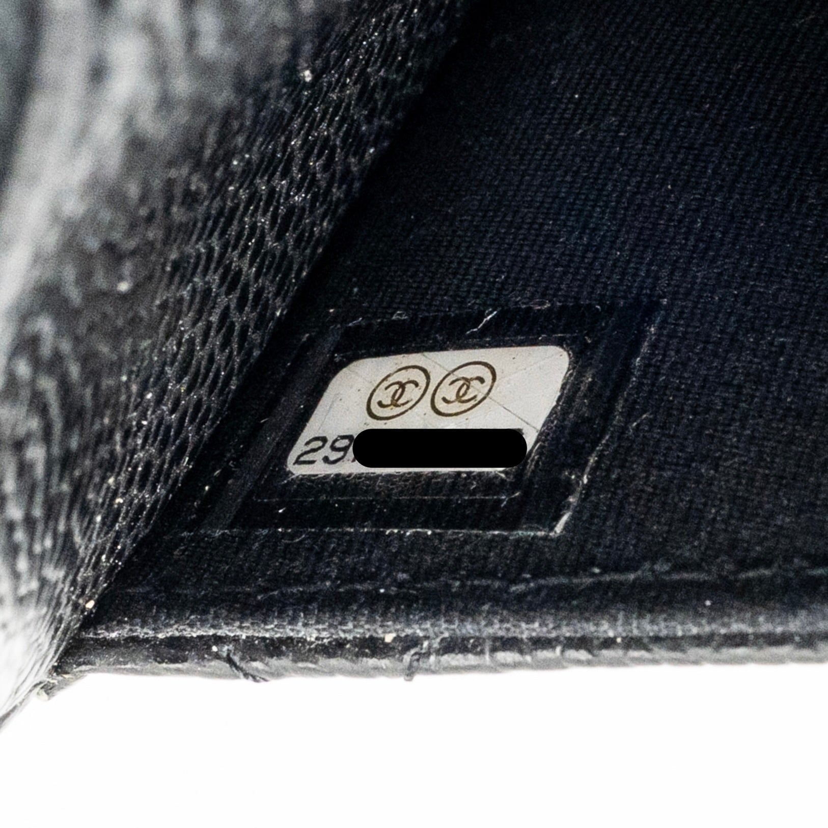 chanel-classic-wallet-on-chain-caviar-black-ghw-25
