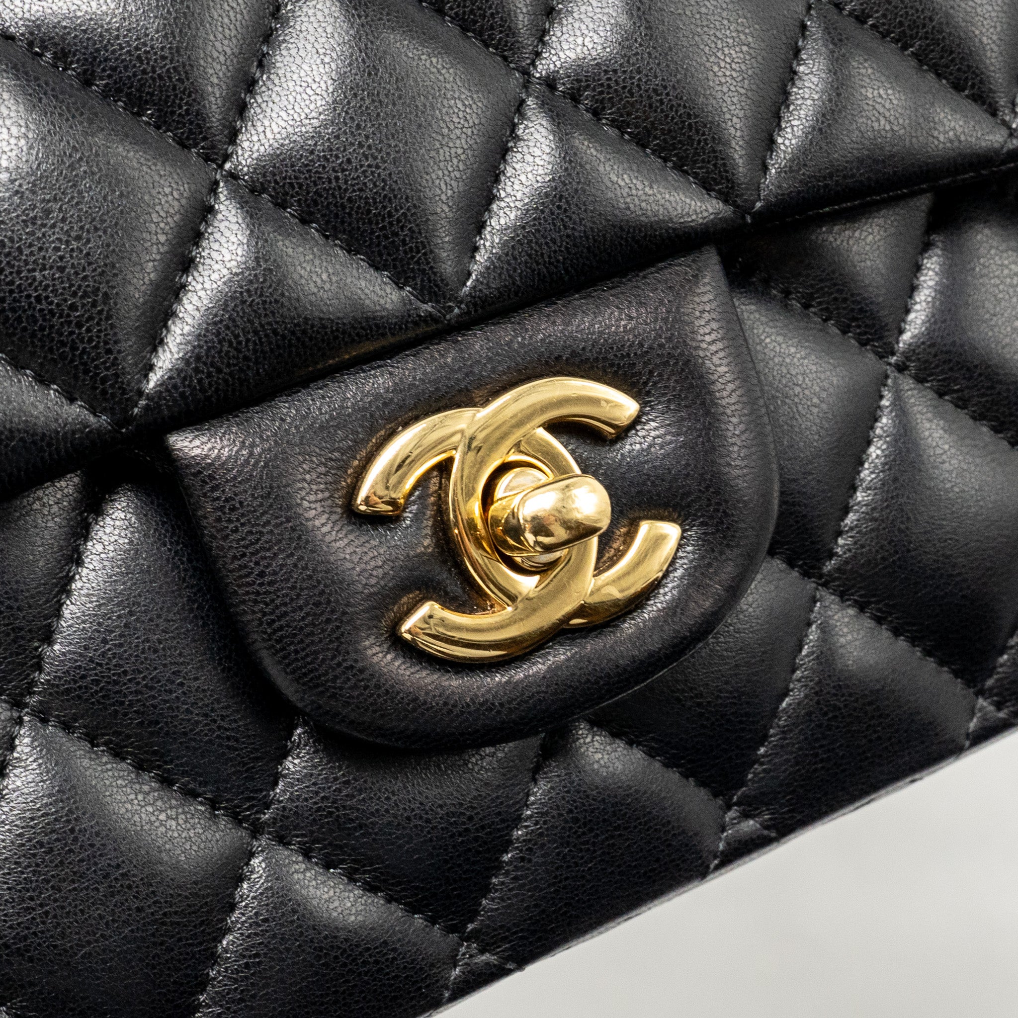 chanel-medium-classic-double-flap-bag-lambskin-black-ghw-copy-2