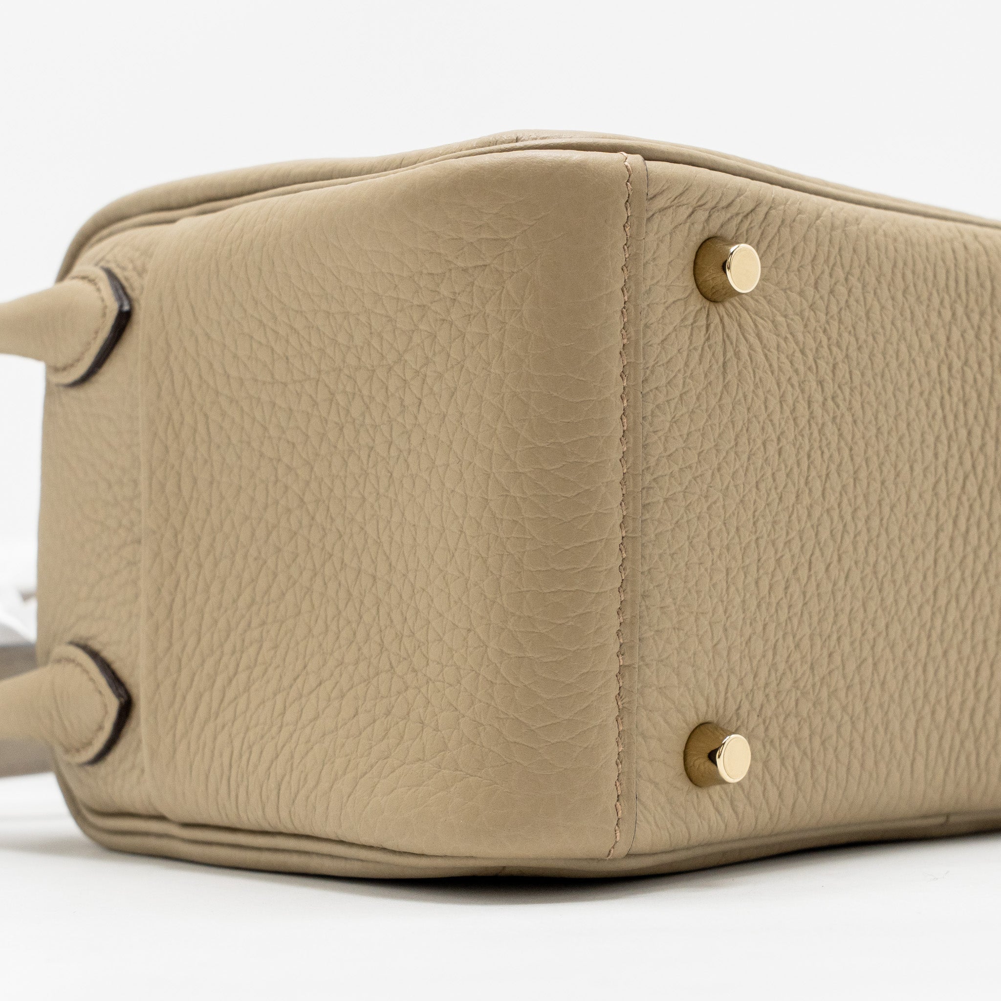 hermes-lindy-white