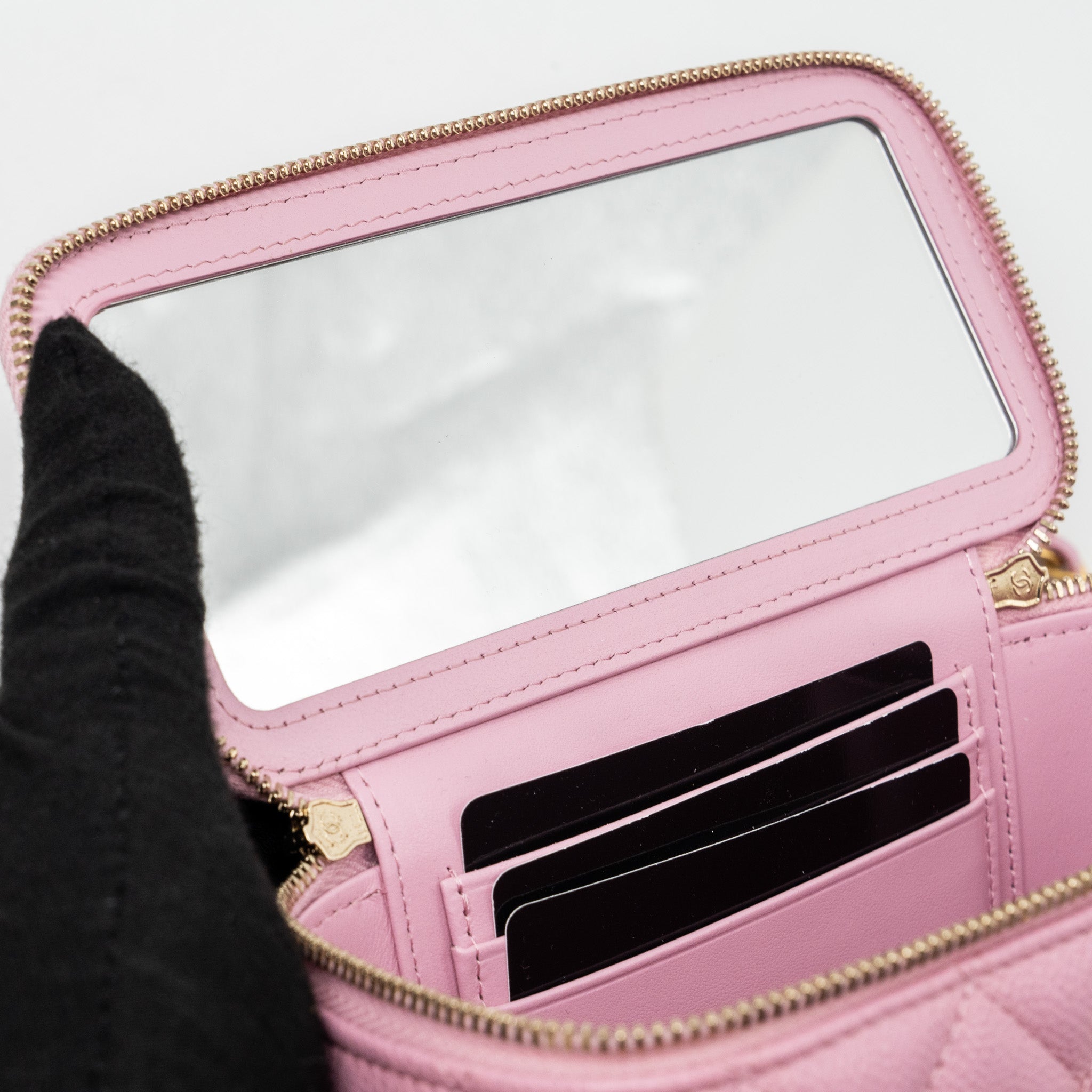 chanel-letter-top-handle-long-vanity-with-chain-caviar-pink-ghw