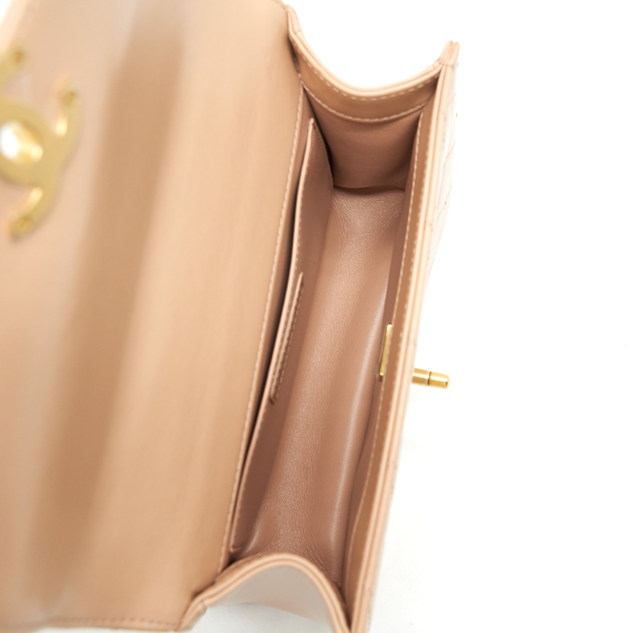 chanel-21a-gold-crush-flap-bag-calfskin-beige-ghw-1