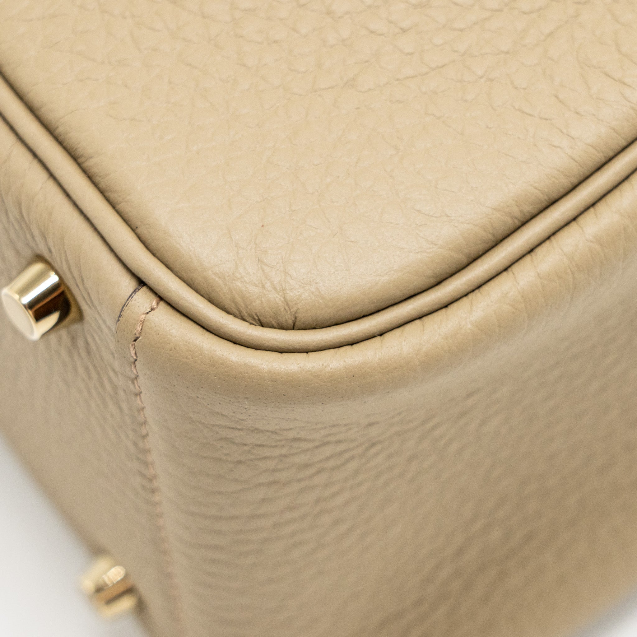 hermes-lindy-white