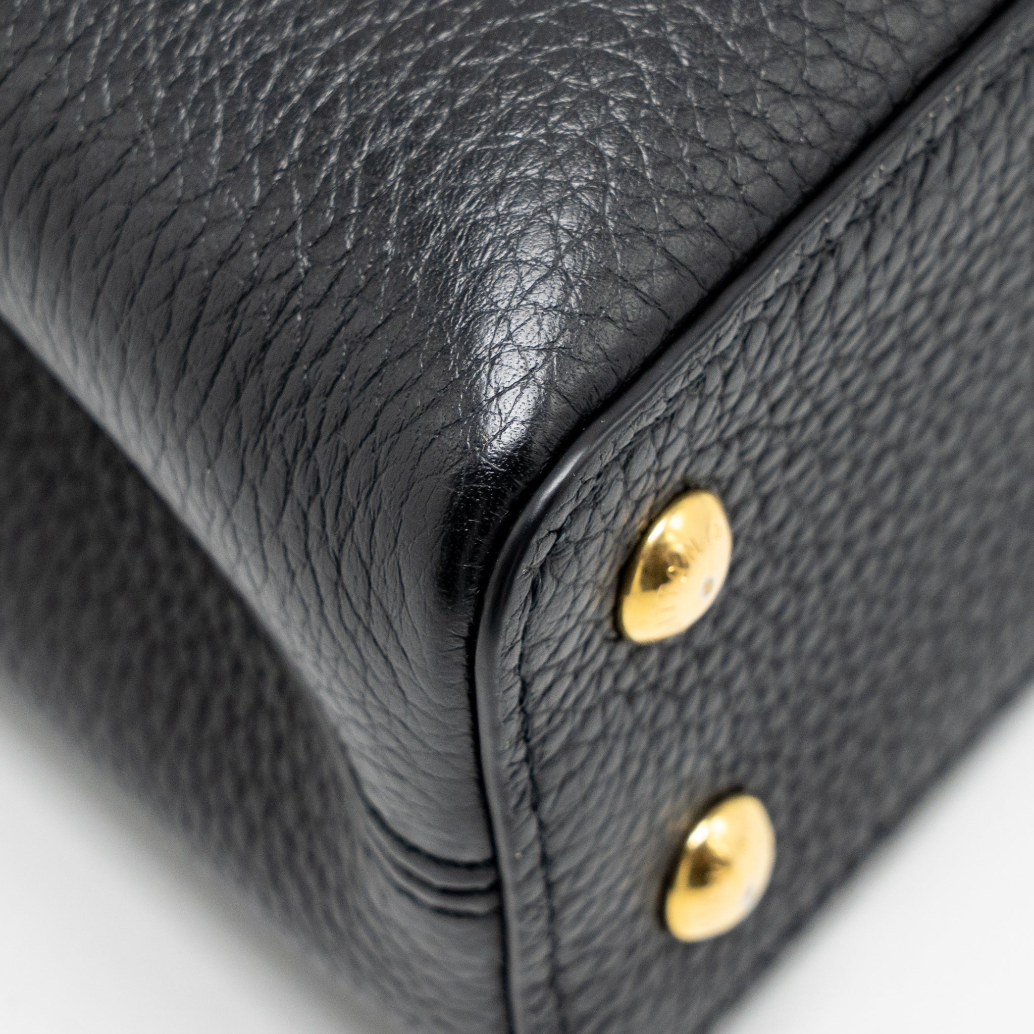 louis-vuitton-capucines-mini-taurillon-black-ghw-copy
