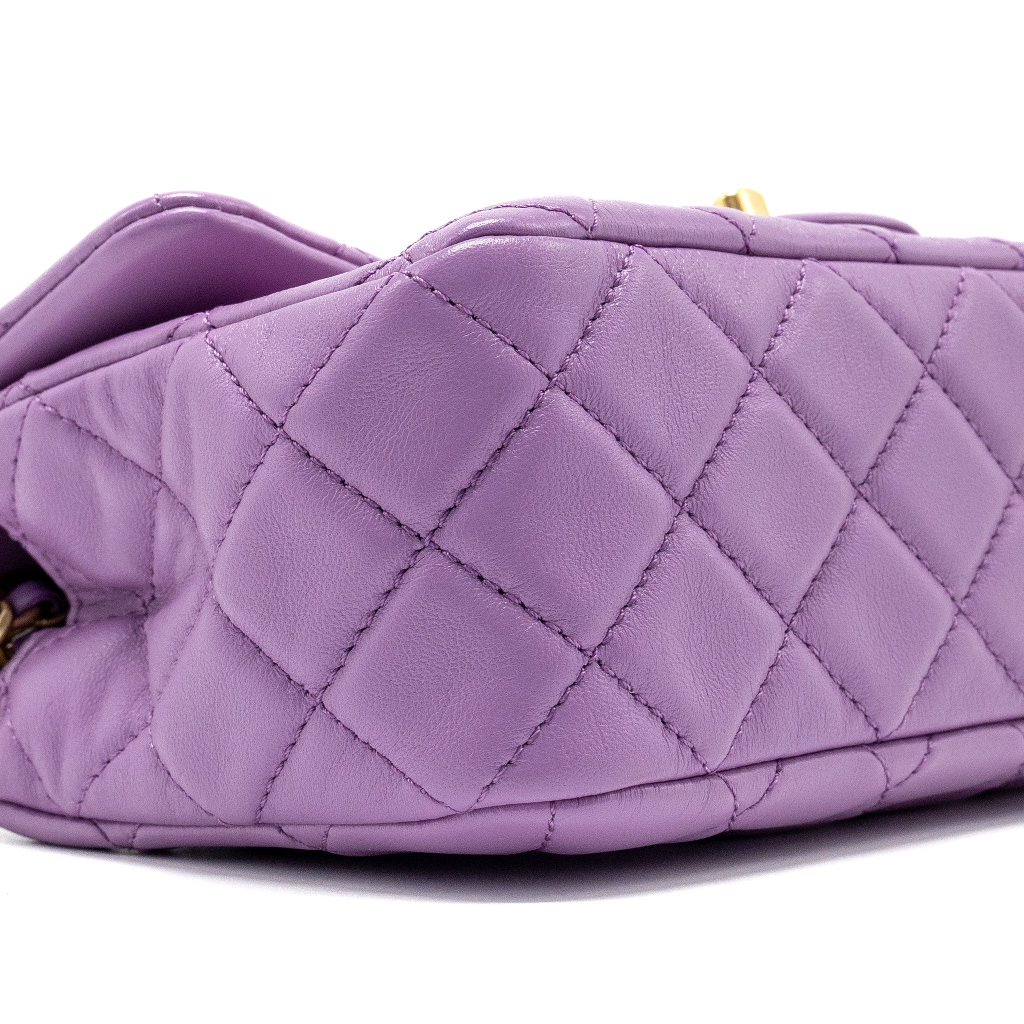 chanel-22s-pearl-crush-mini-rectangular-flap-bag-lambskin-purple-ghwmicrochip