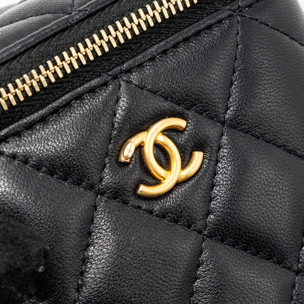 chanel-pearl-crush-mini-vanity-with-chain-lambskin-black-with-ghw