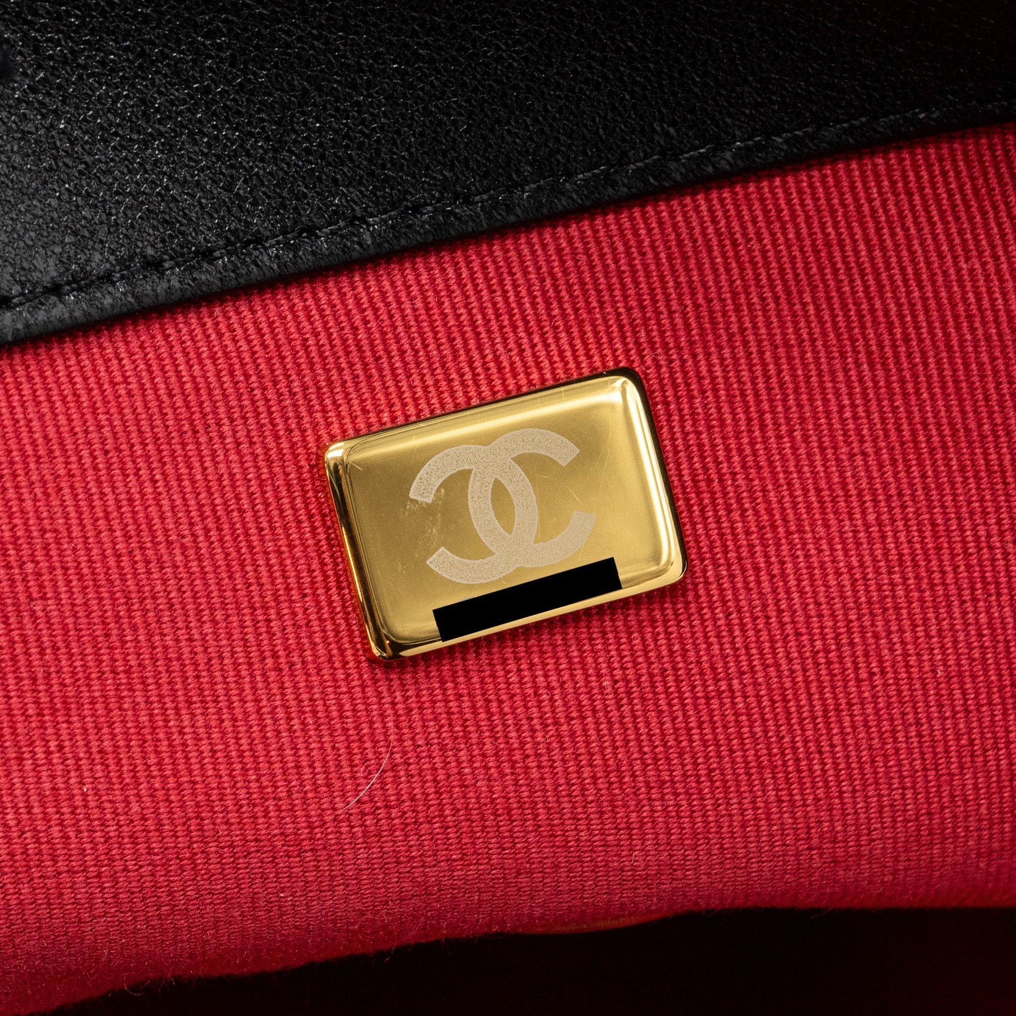 chanel-medium-19-bag-lambskin-black-multicolour-hardwaremicrochip